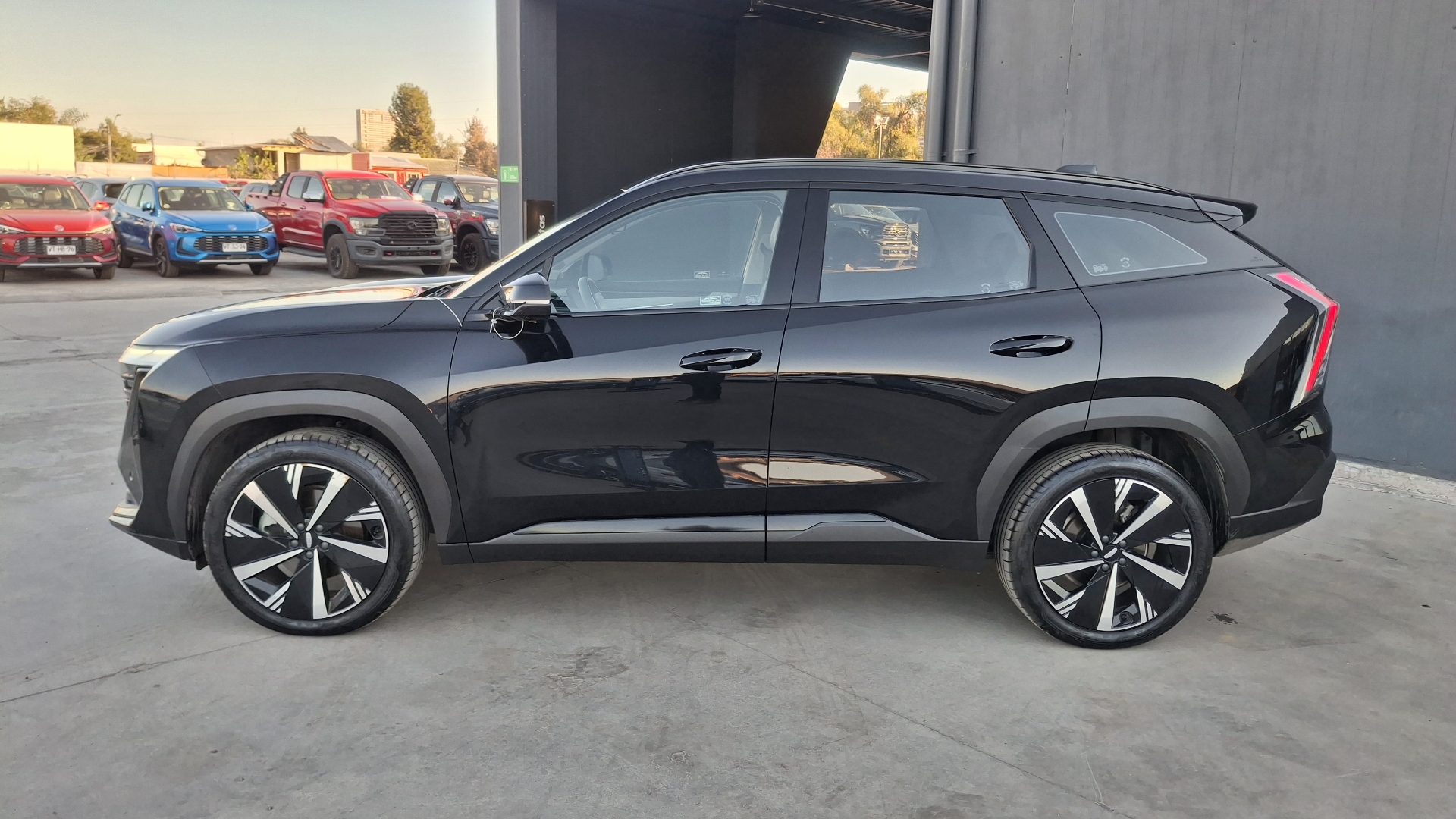 Geely Starray — foto 7 de 17