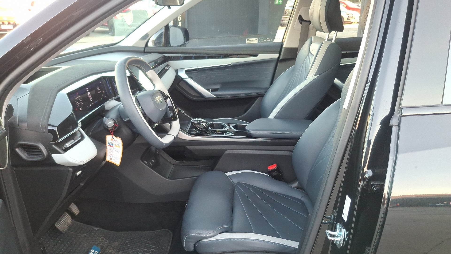 Geely Starray — foto 14 de 17