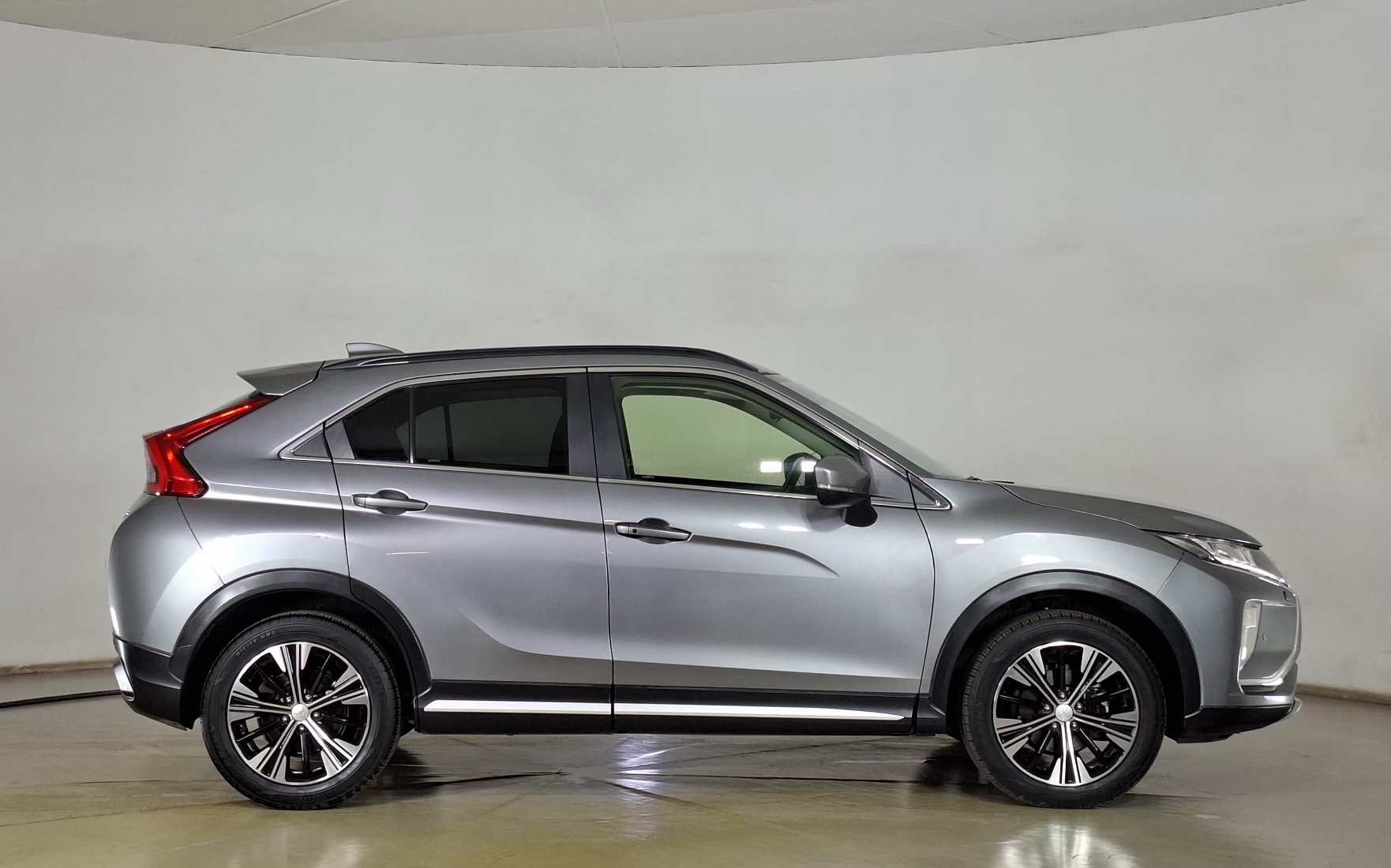 Mitsubishi Eclipse Cross — foto 4 de 17