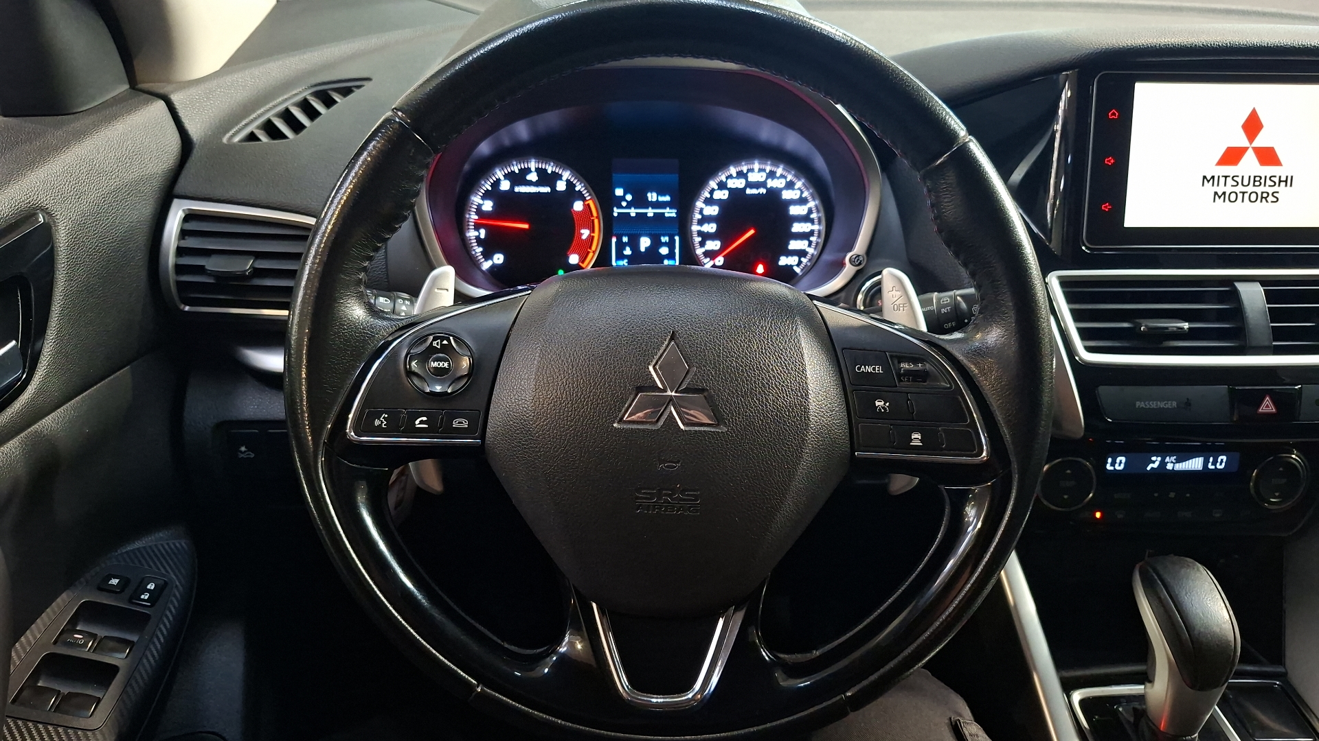Mitsubishi Eclipse Cross — foto 8 de 17