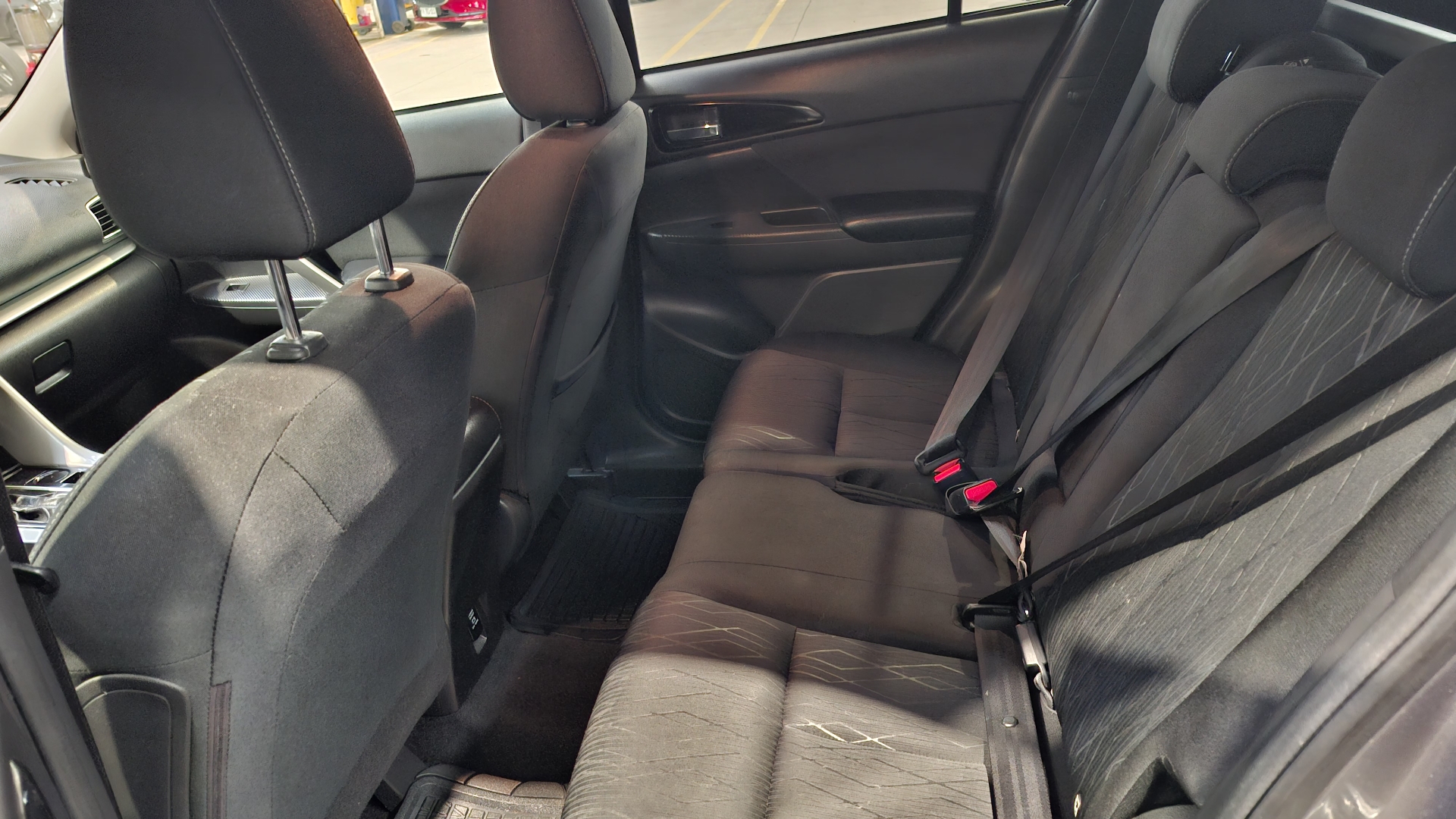Mitsubishi Eclipse Cross — foto 15 de 17