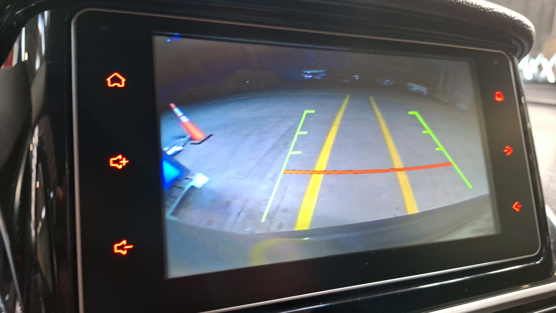 Mitsubishi Eclipse Cross — foto 12 de 17