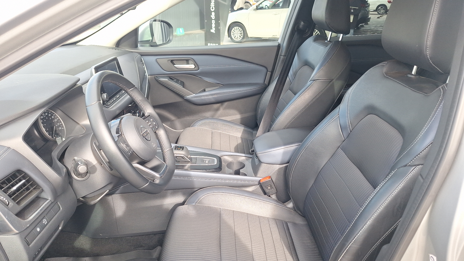 Nissan Qashqai — foto 14 de 15