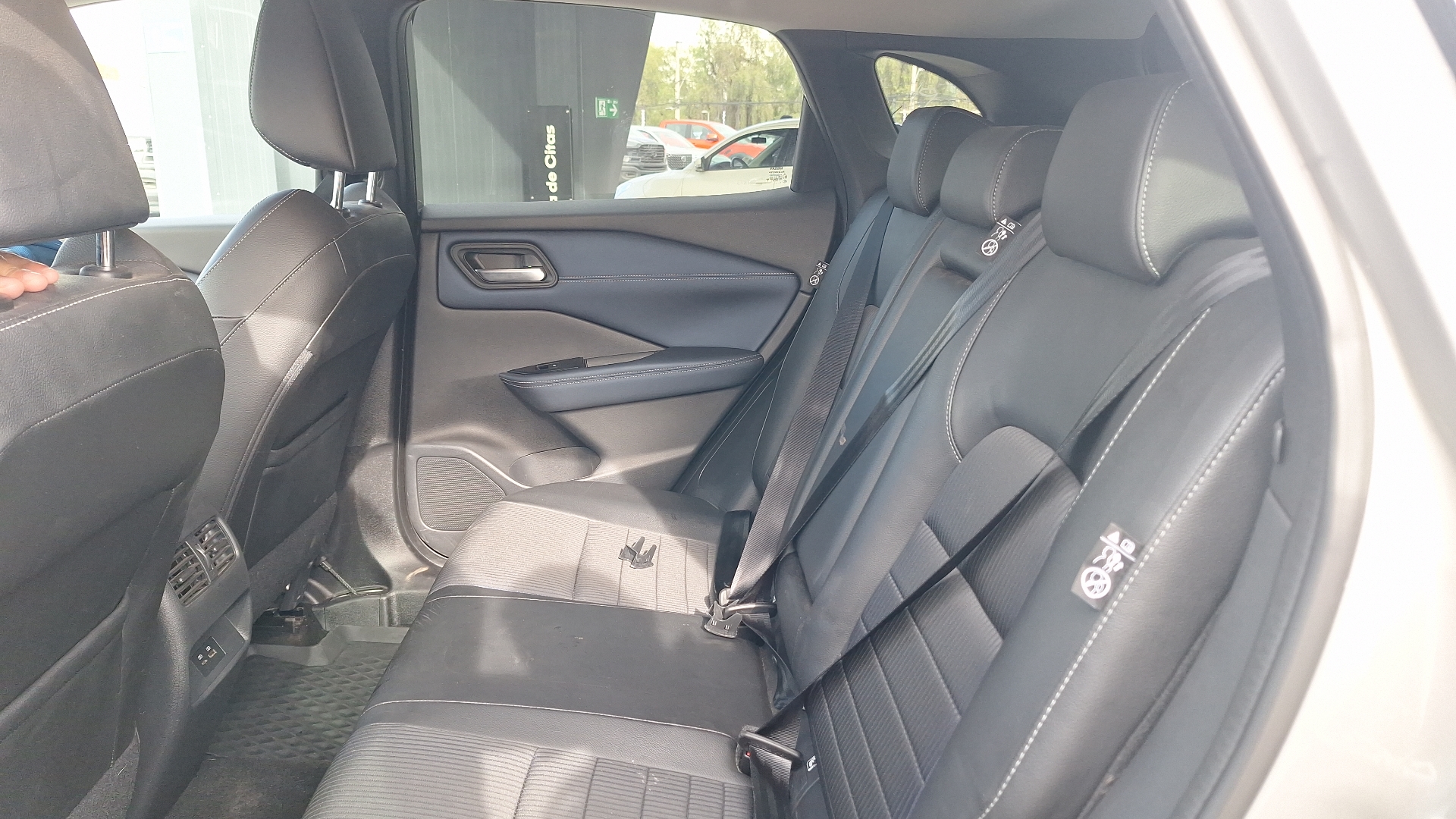 Nissan Qashqai — foto 13 de 15