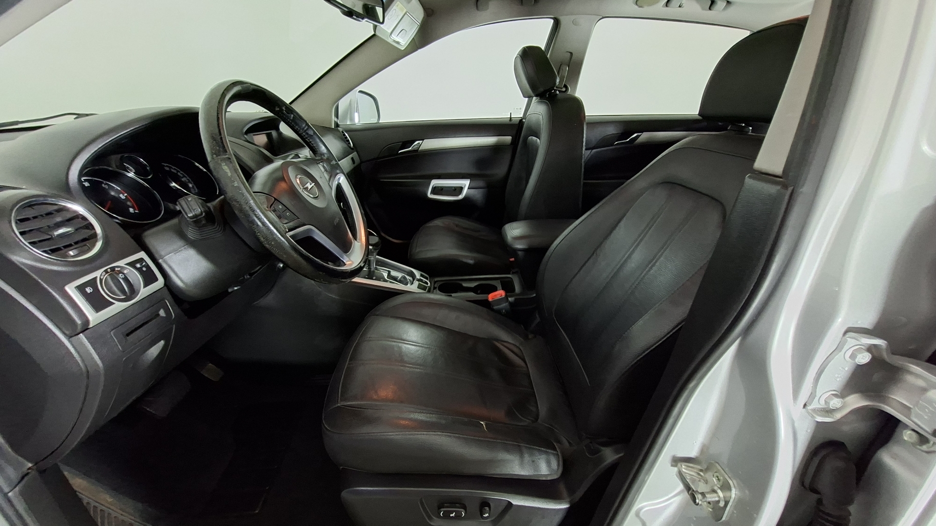 Opel Antara — foto 14 de 17