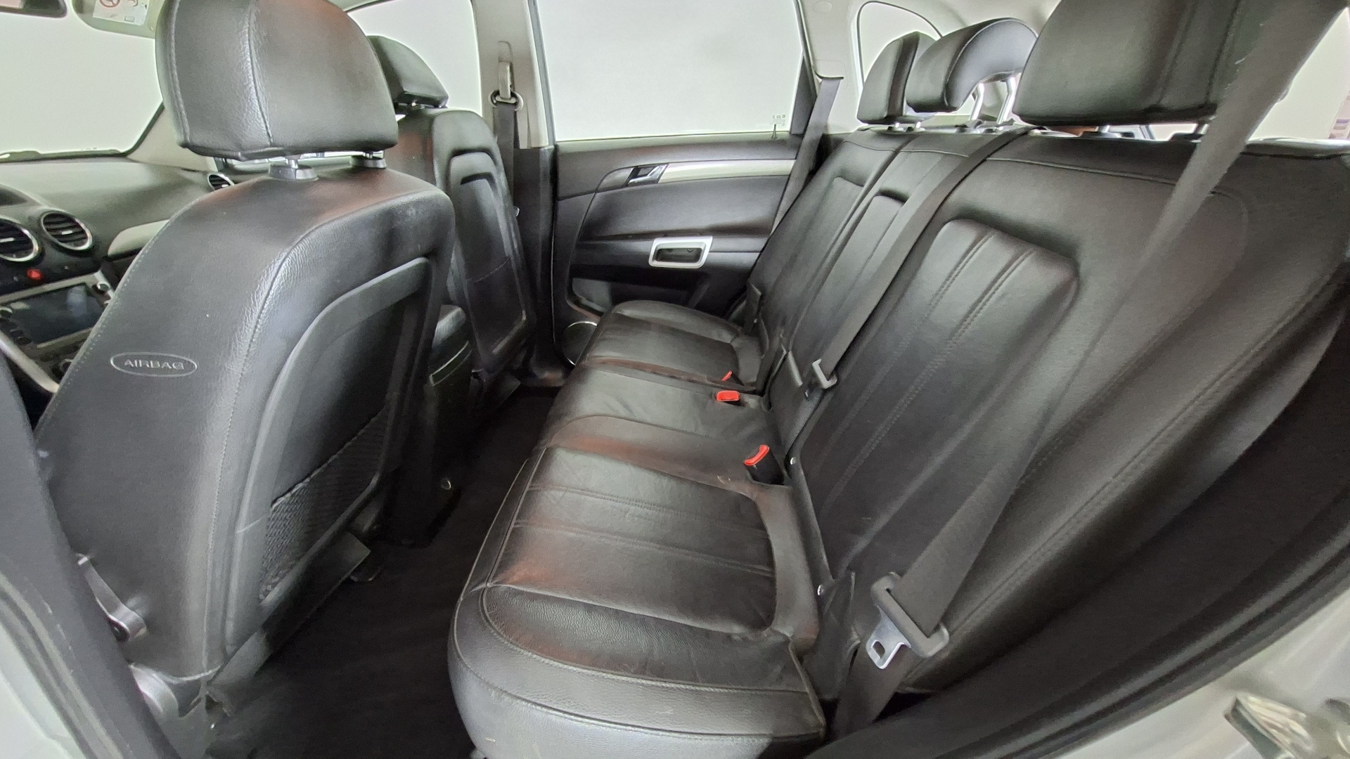 Opel Antara — foto 15 de 17