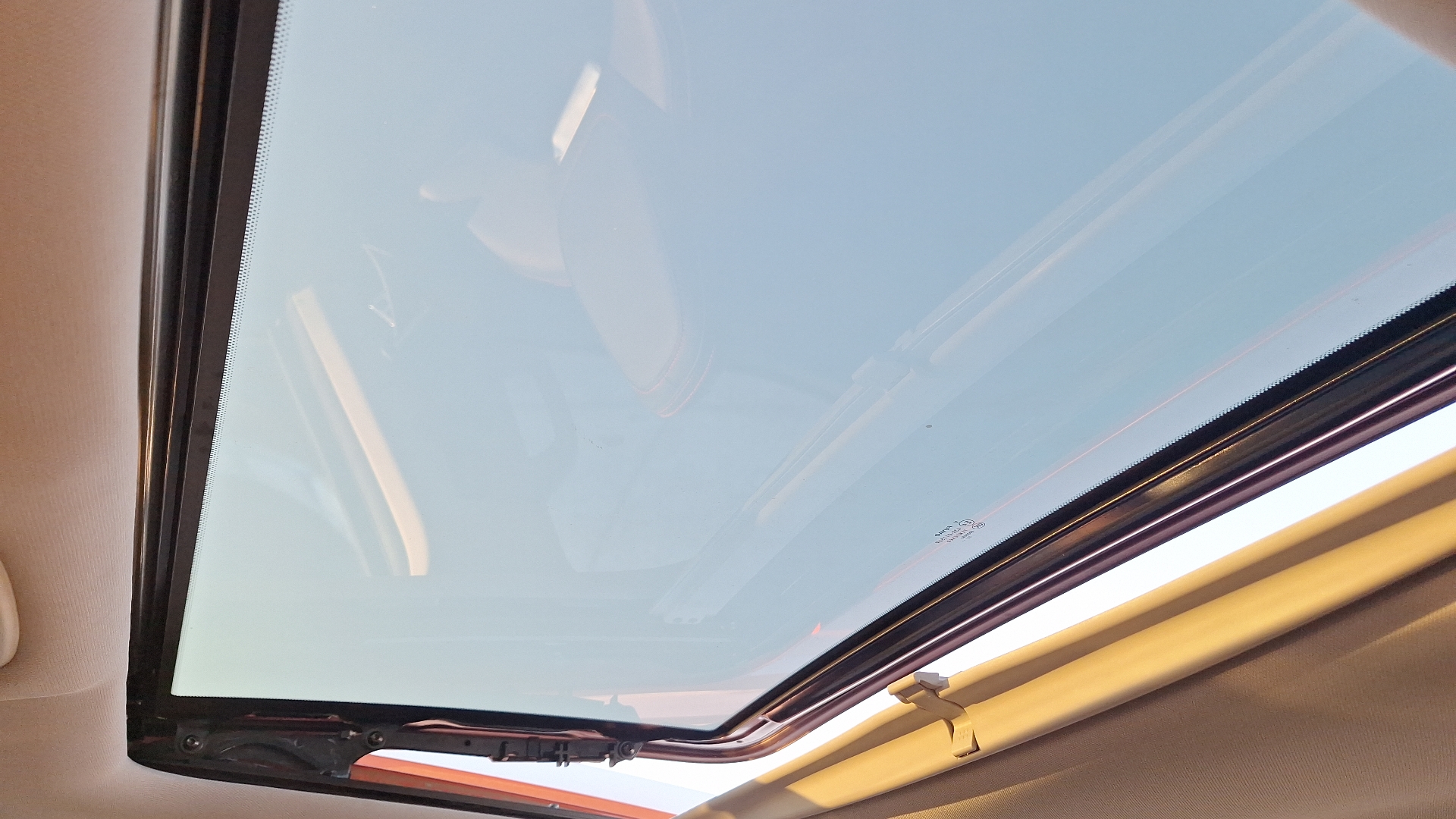 Maxus T90 — foto 13 de 16