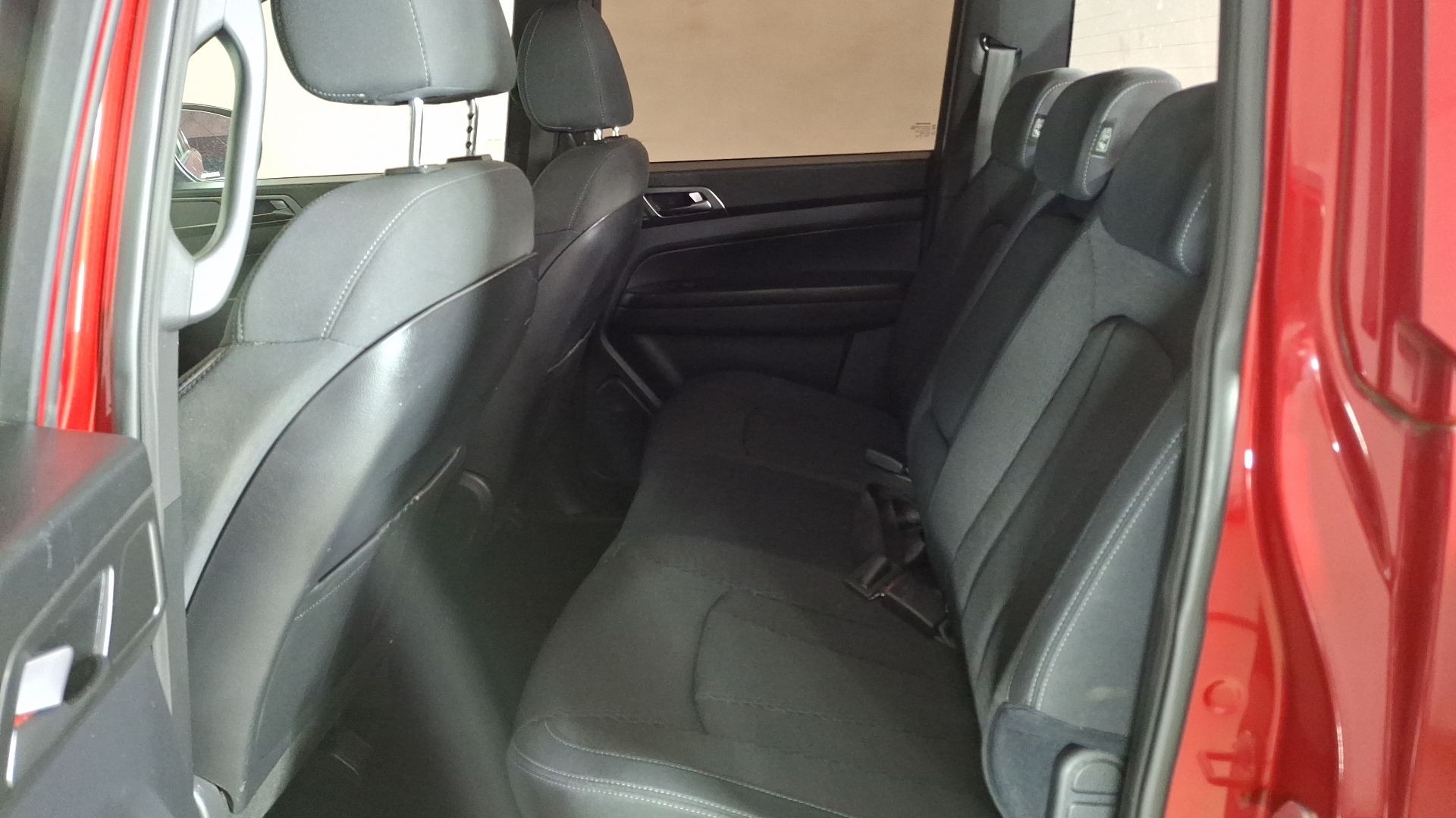 SsangYong Grand Musso — foto 13 de 15