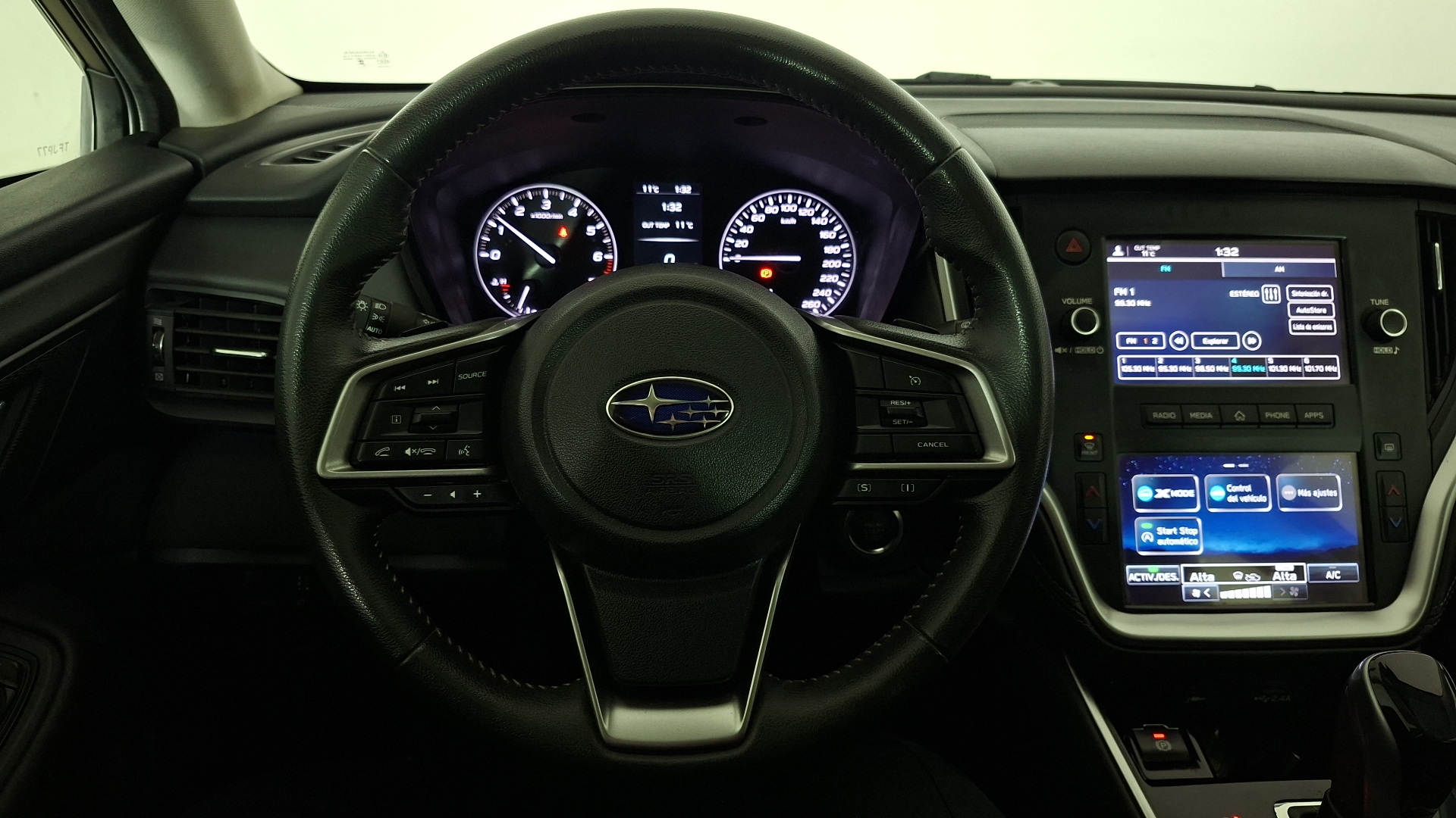 Subaru Outback — foto 9 de 17