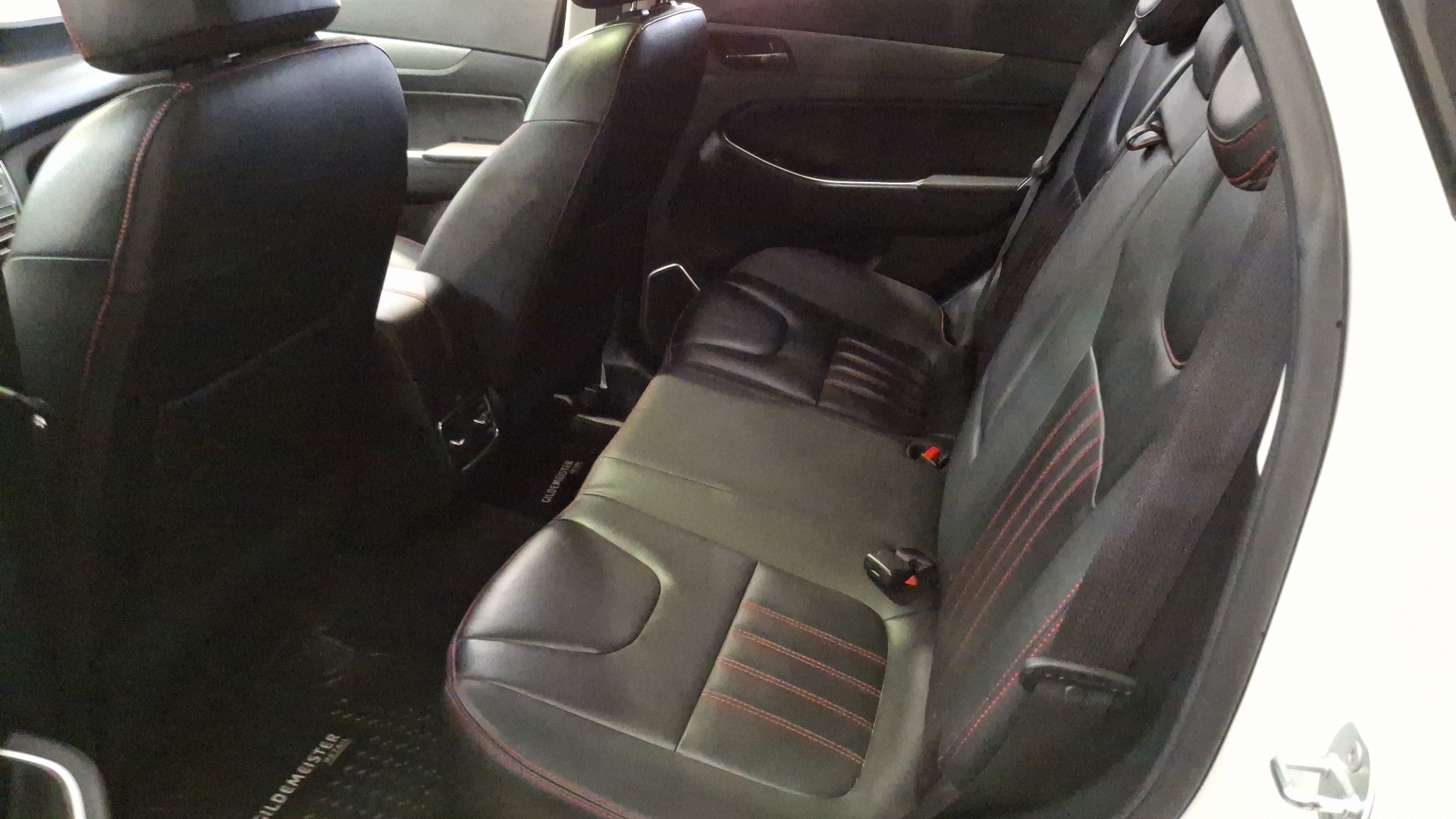 BAIC X55 — foto 15 de 17