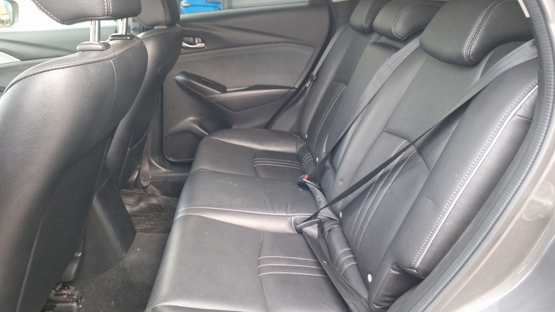 Mazda CX-3 — foto 13 de 15