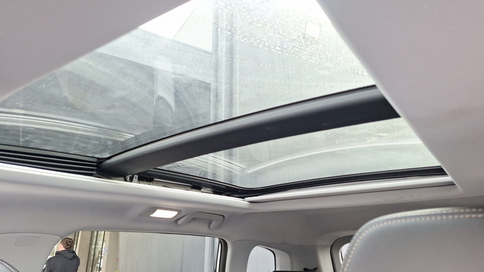 Chery Tiggo 8 — foto 13 de 17