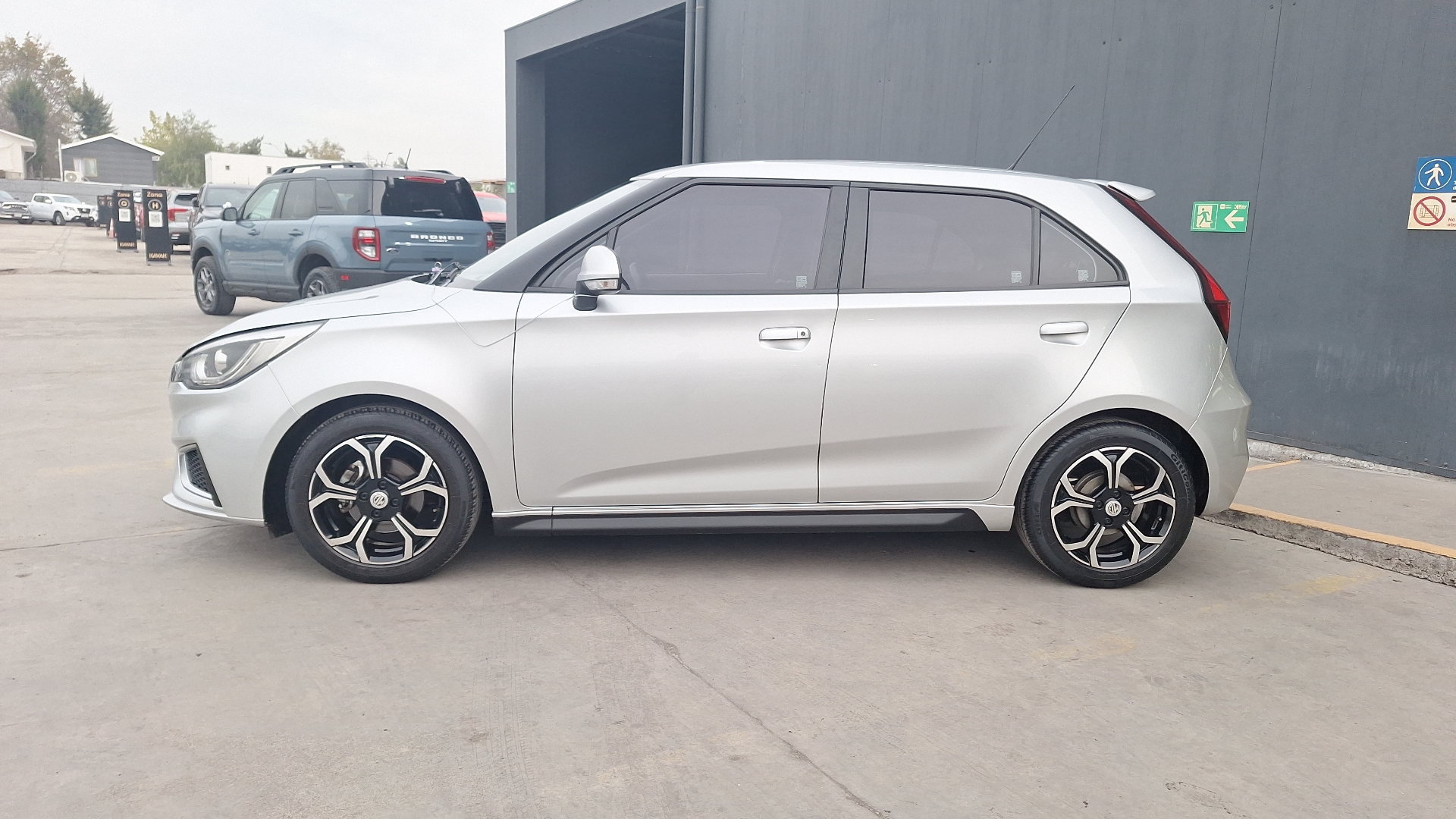MG 3 — foto 2 de 15