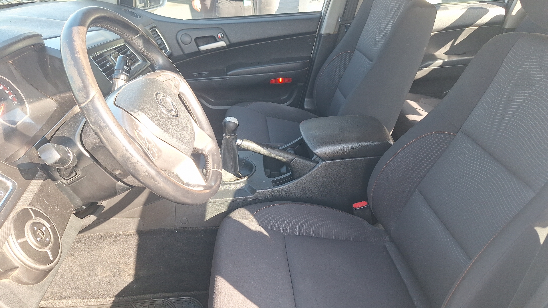 SsangYong Actyon Sports — foto 13 de 14