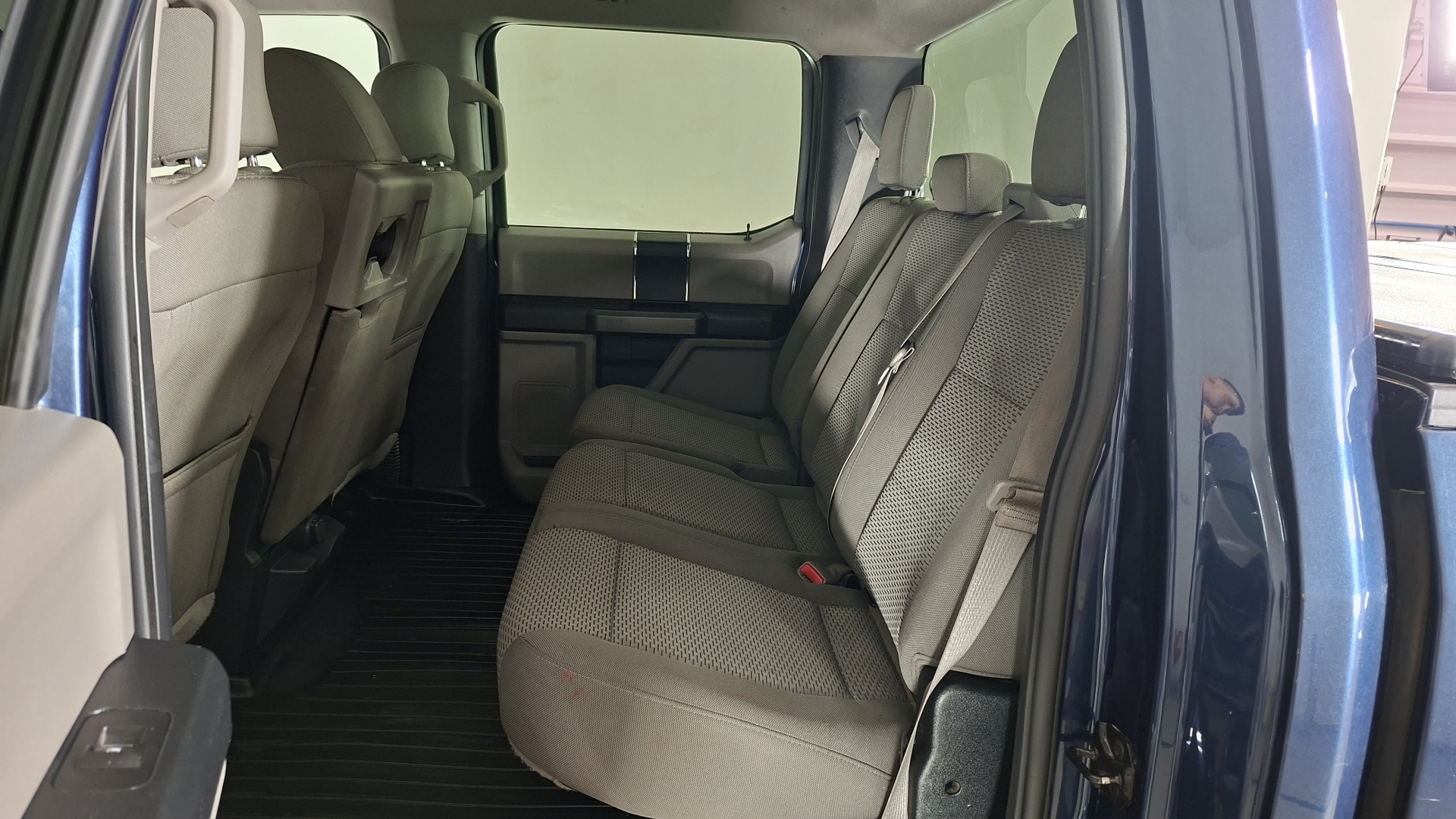 Ford F-150 — foto 14 de 16