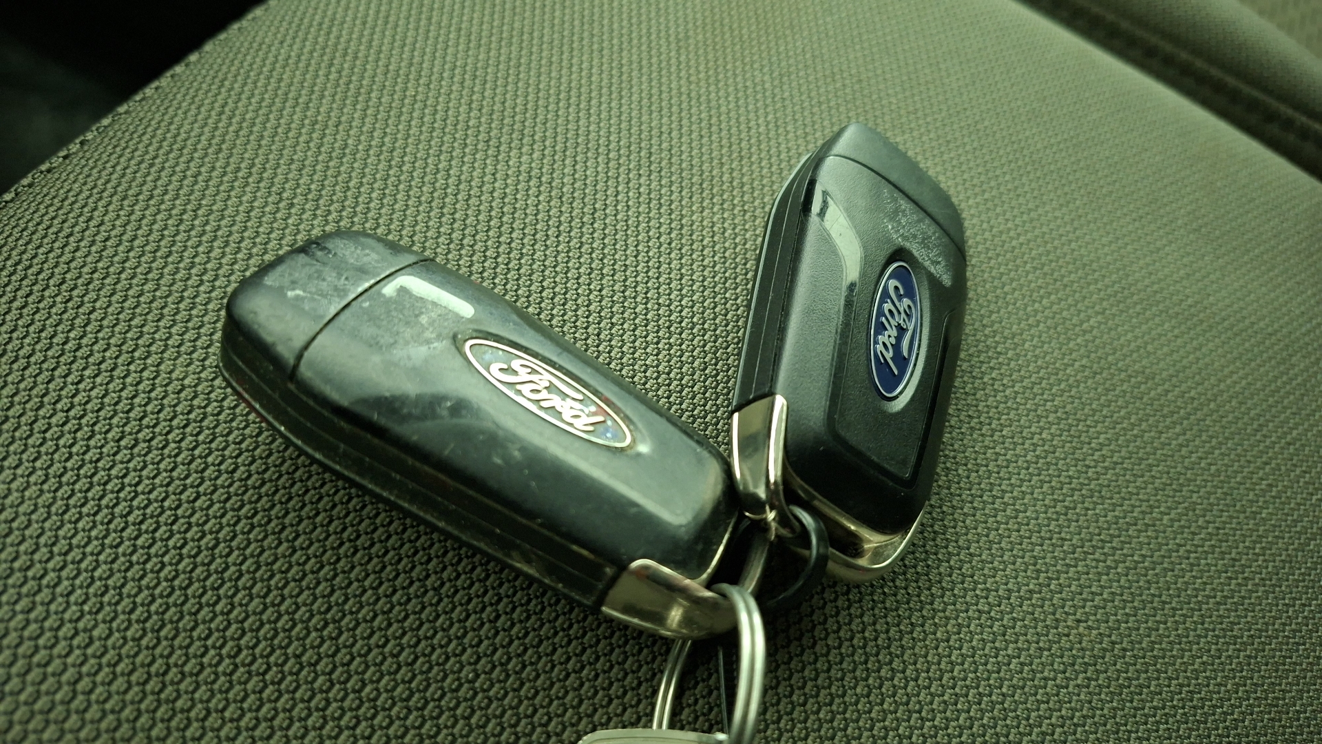 Ford F-150 — foto 16 de 16