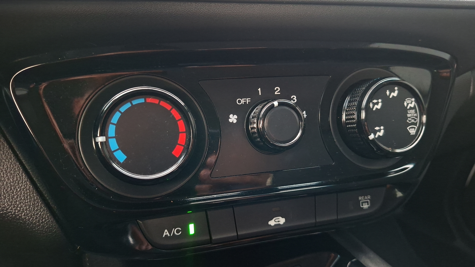 Honda HR-V — foto 15 de 15