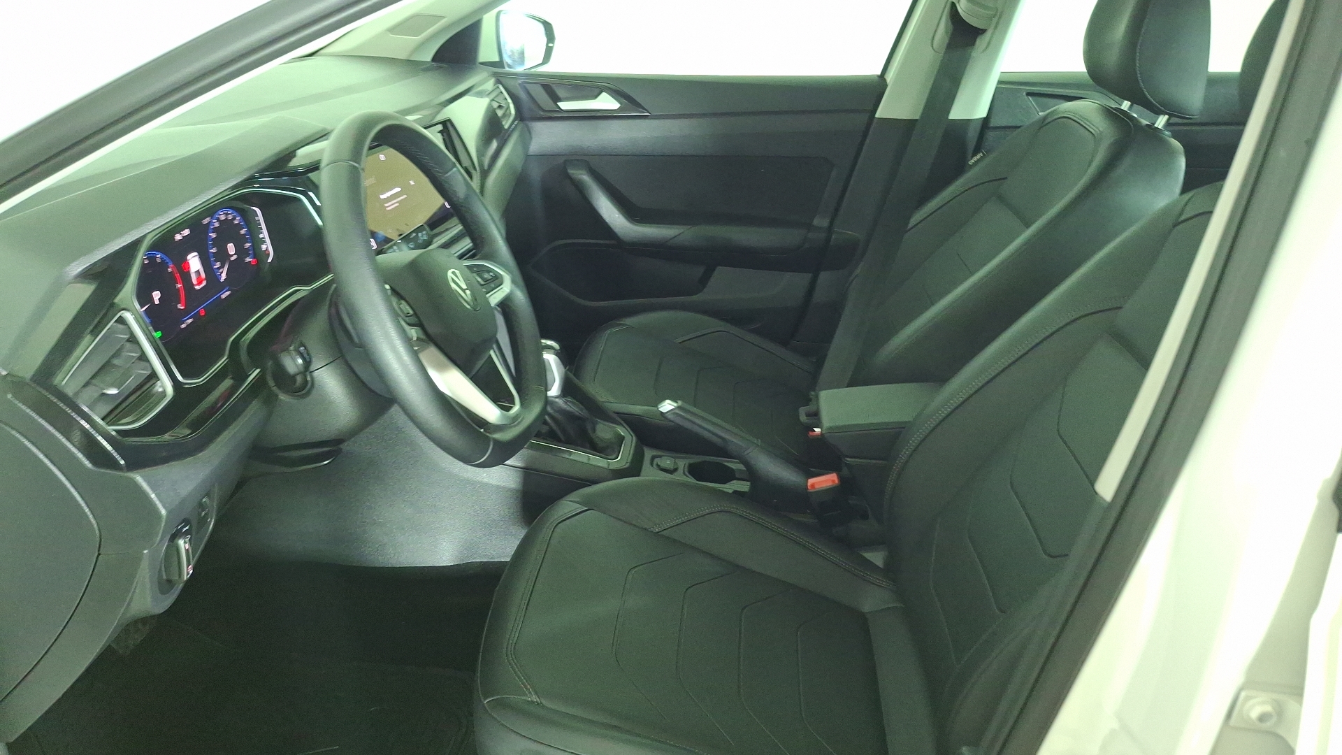 Volkswagen Virtus — foto 13 de 16