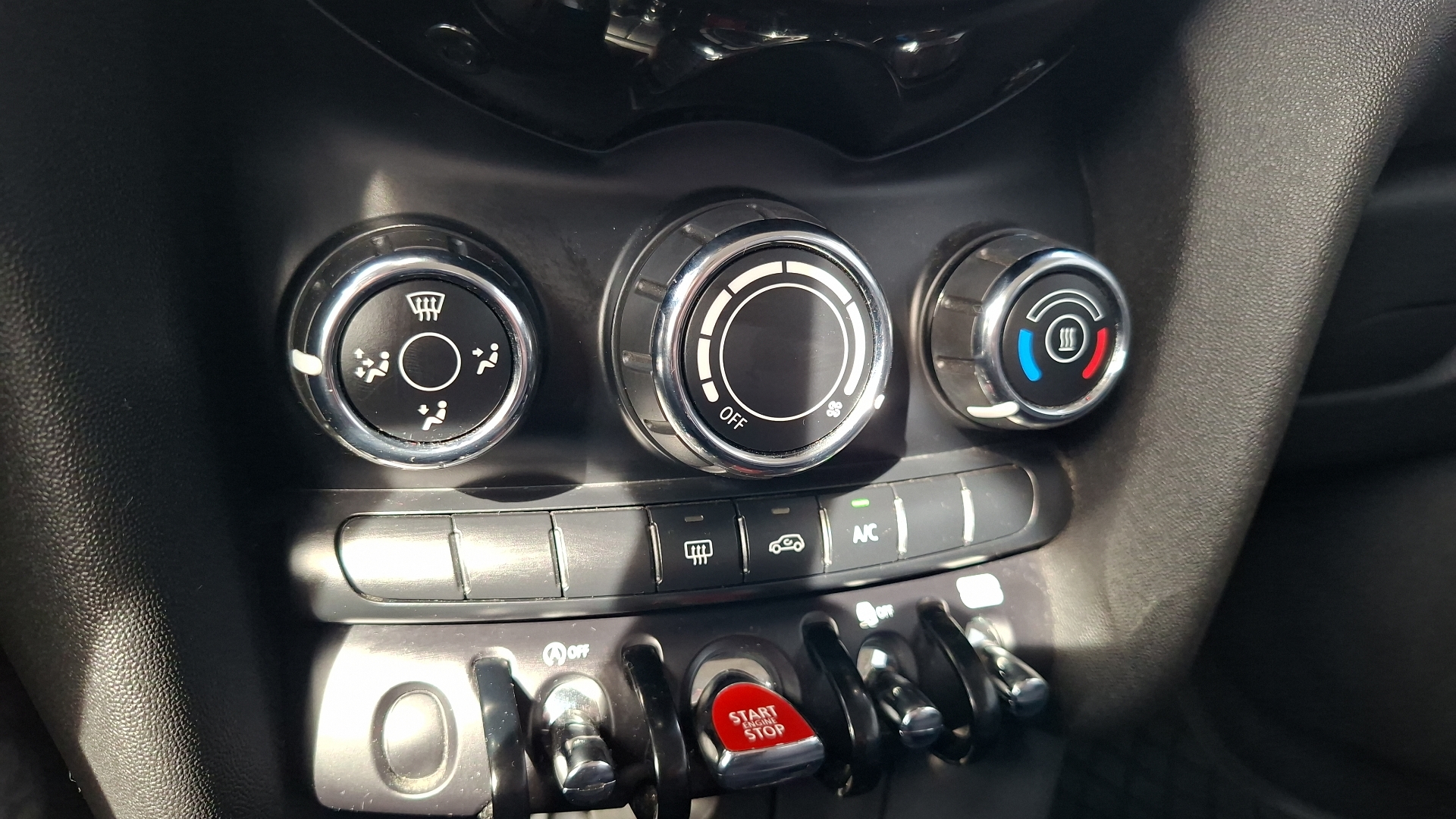 MINI Cooper — foto 14 de 14