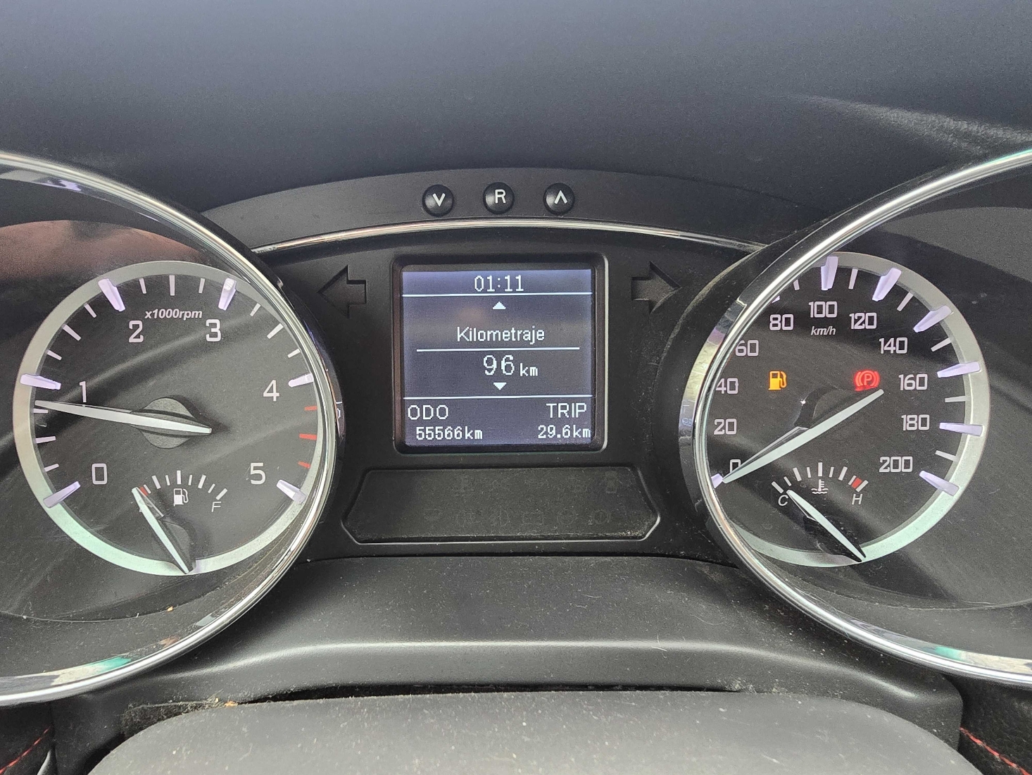 JAC T8 — foto 9 de 14