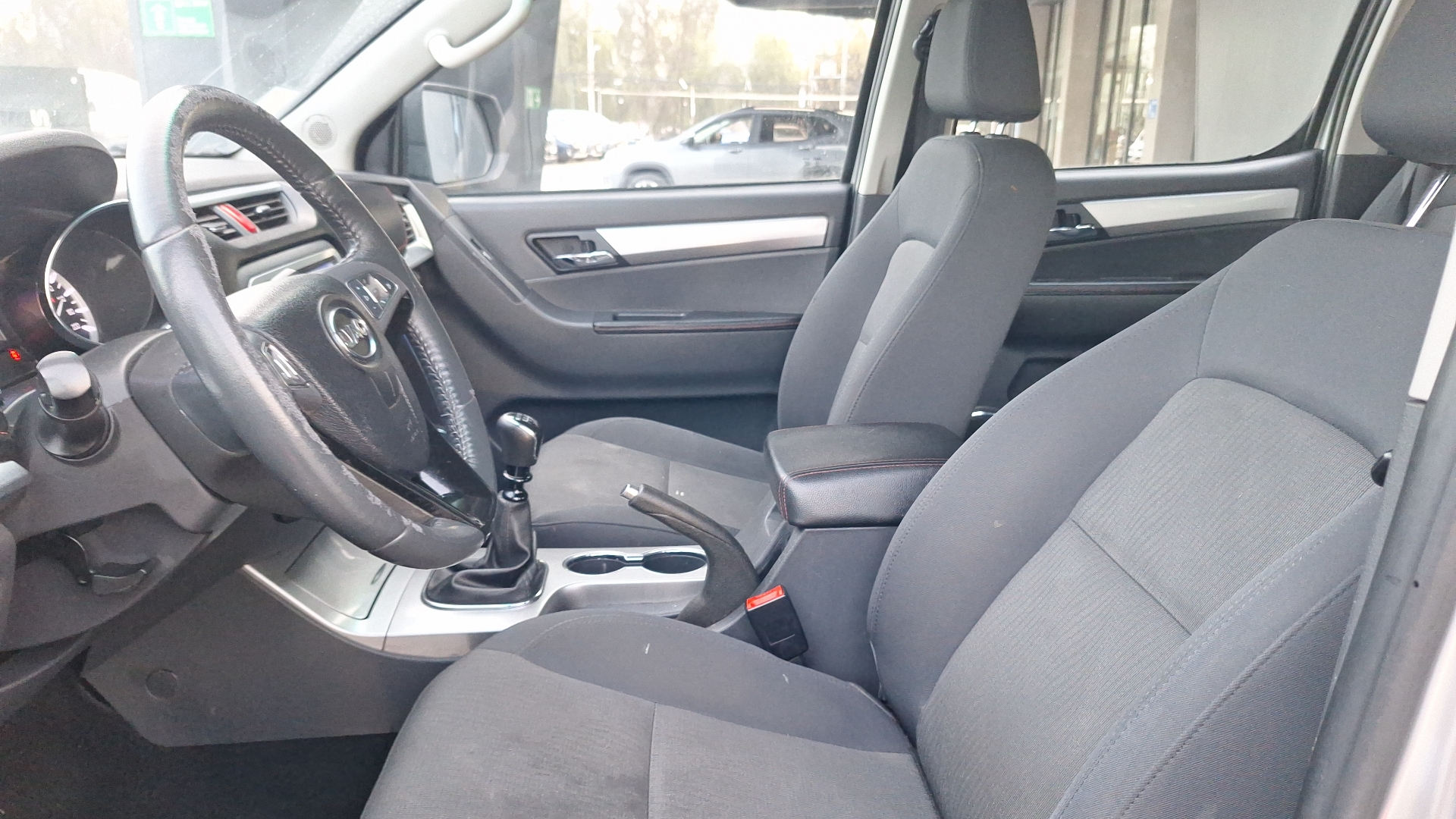 JAC T8 — foto 13 de 14