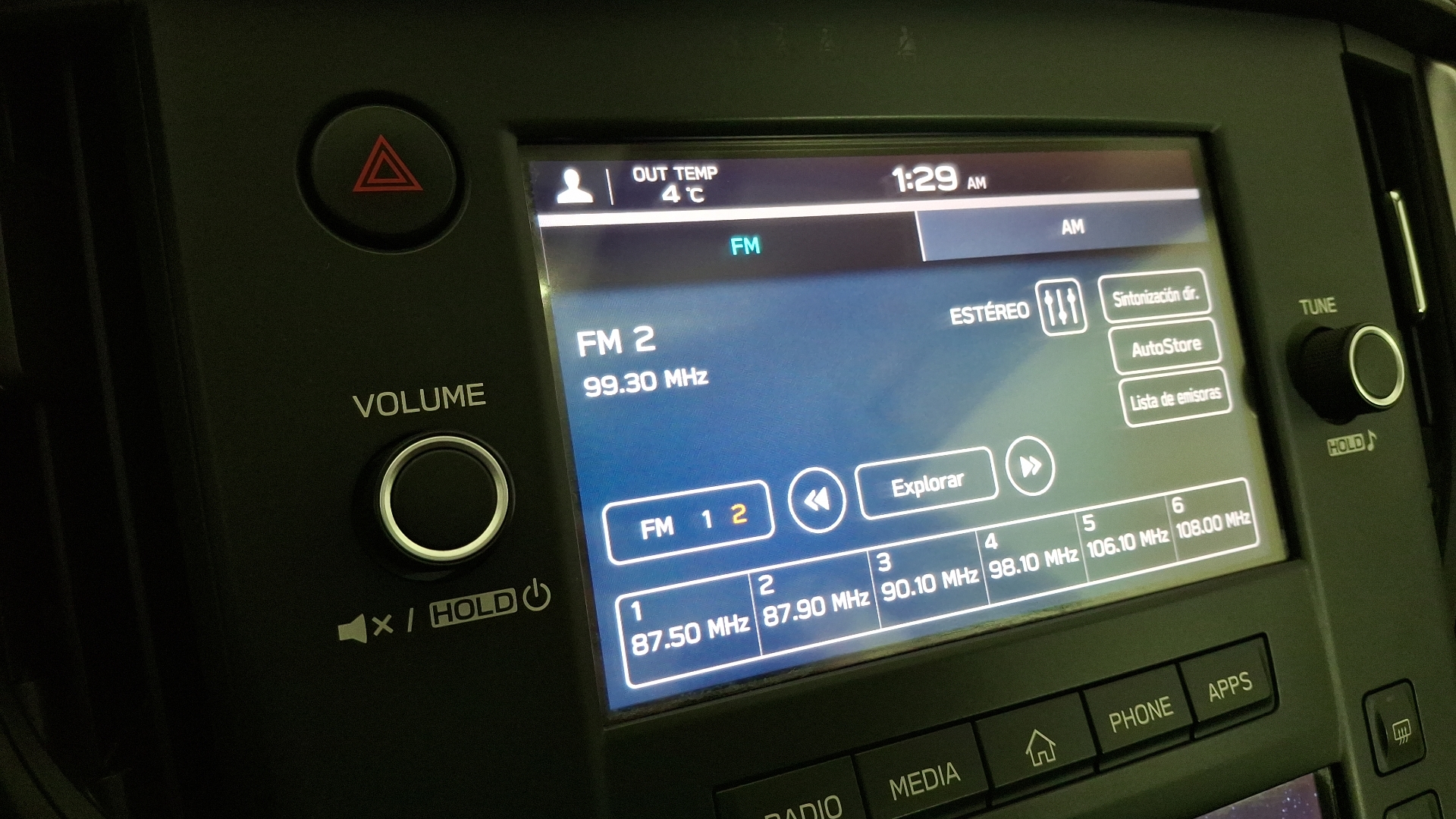 Subaru Outback — foto 10 de 16