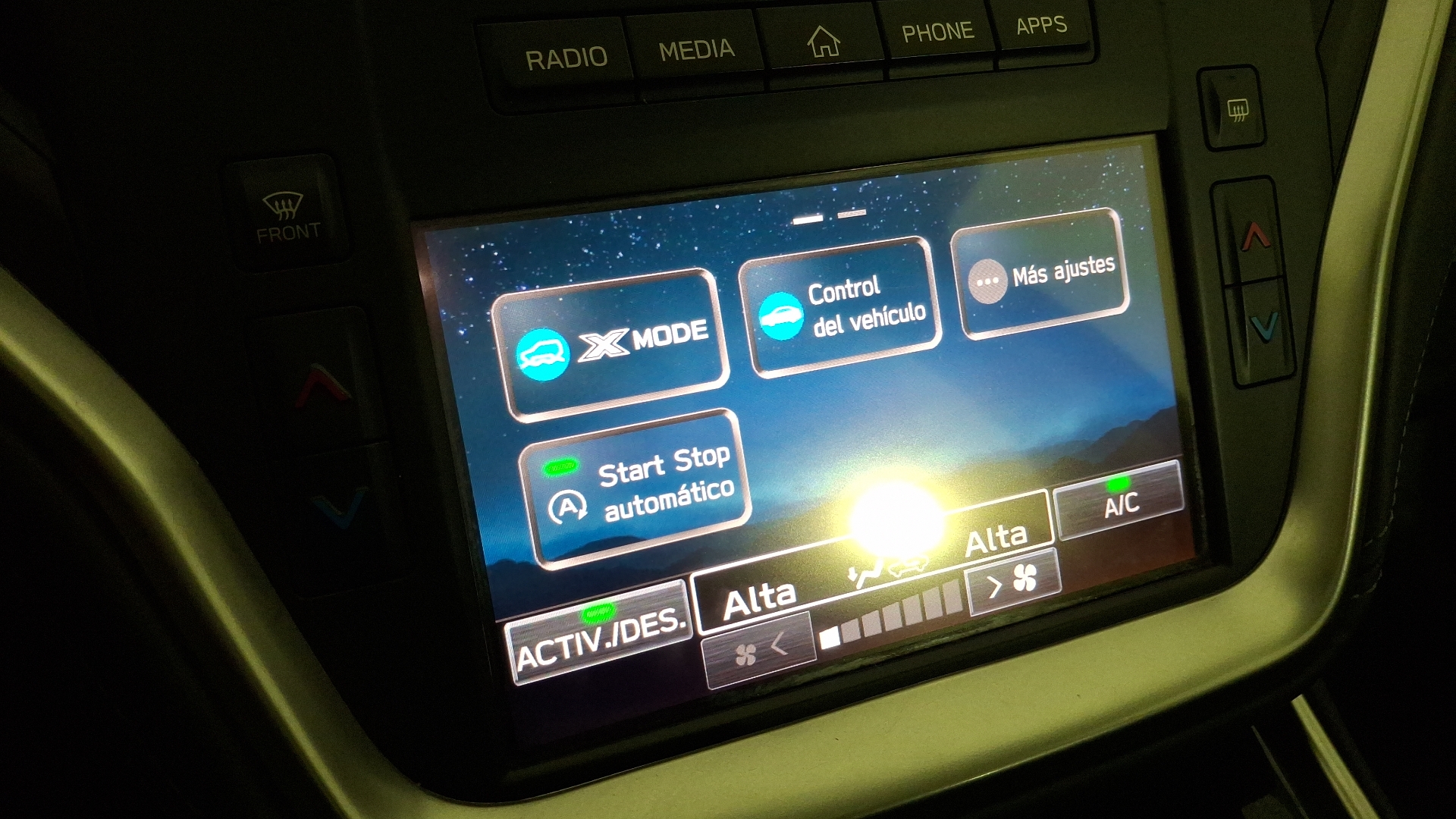 Subaru Outback — foto 15 de 16