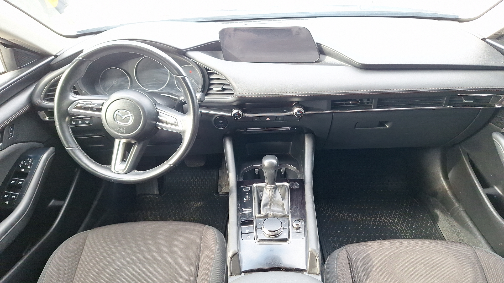 Mazda 3 — foto 6 de 16