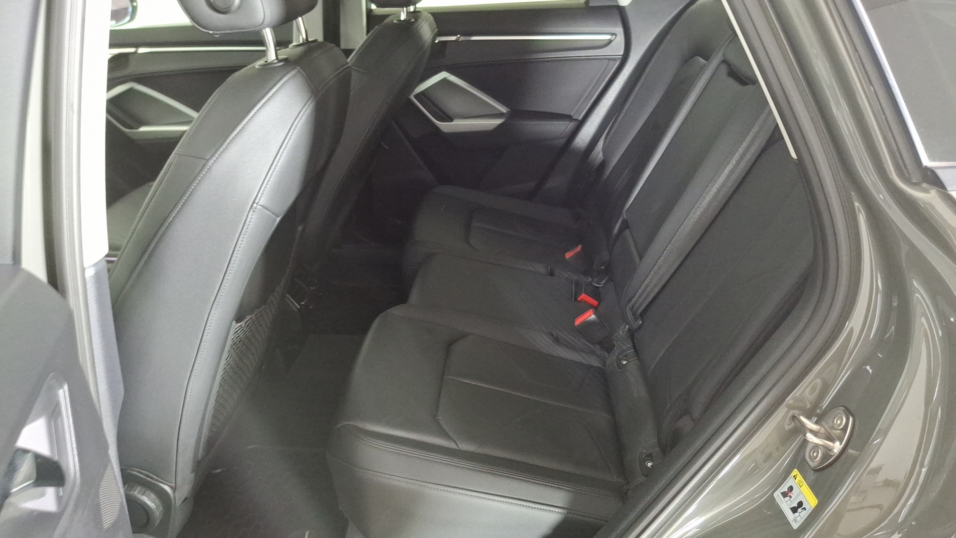 Audi Q3 — foto 14 de 16