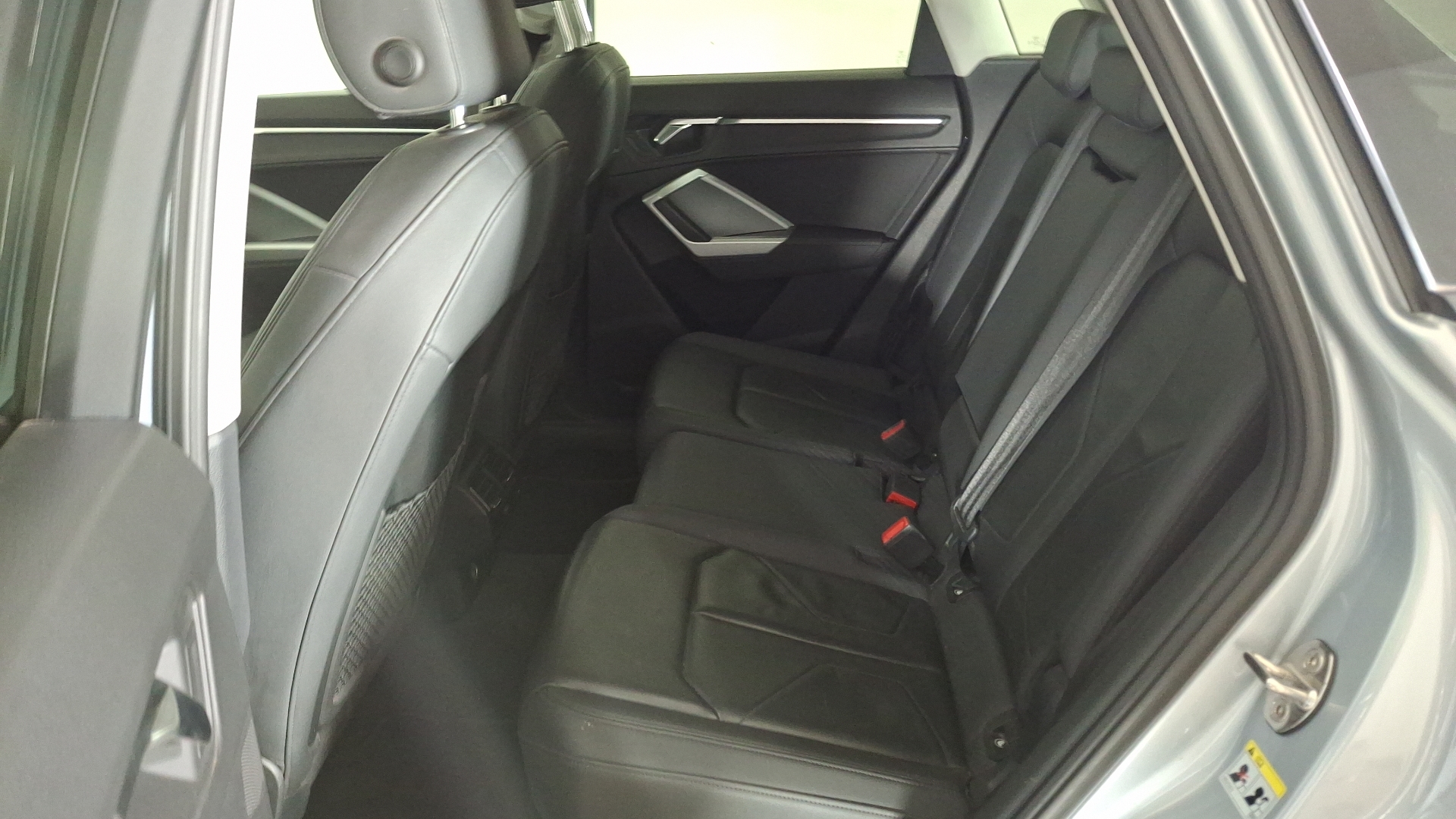 Audi Q3 — foto 14 de 16
