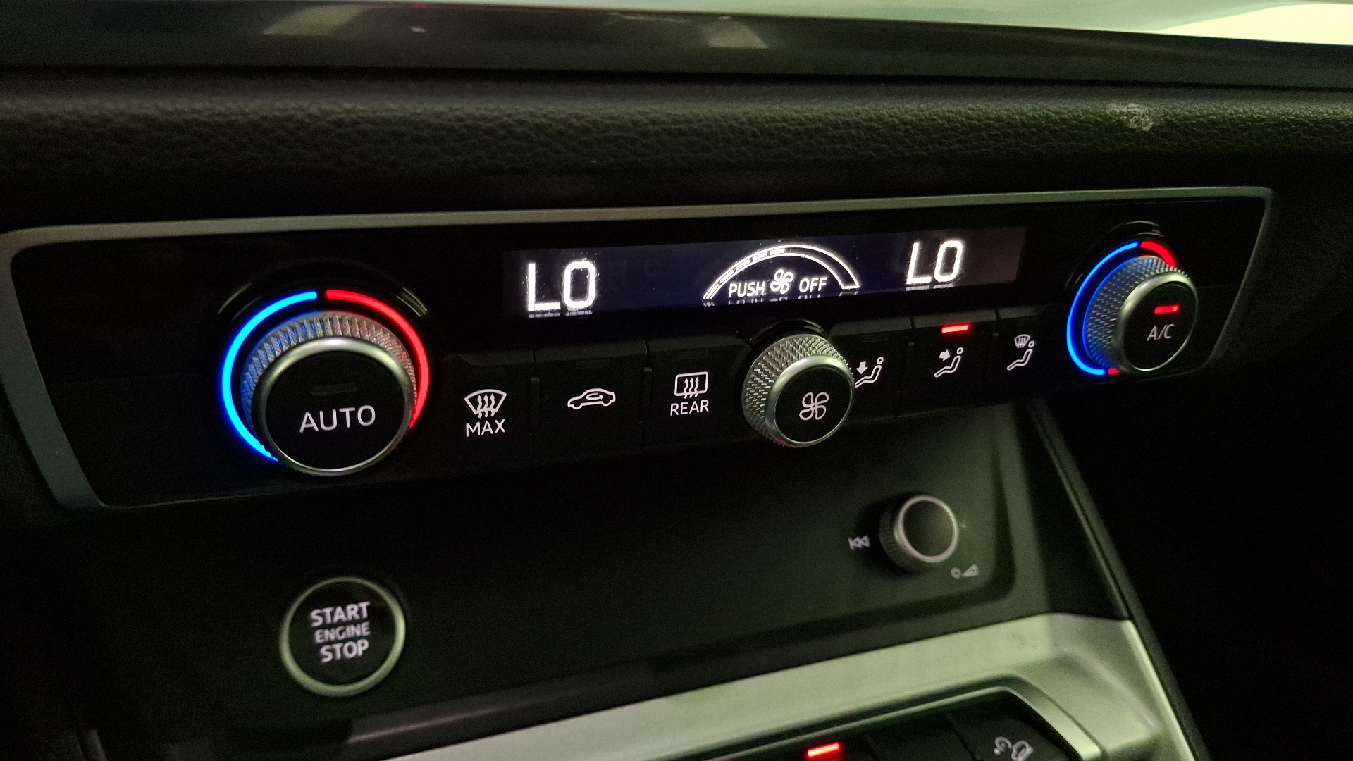 Audi Q3 — foto 15 de 16