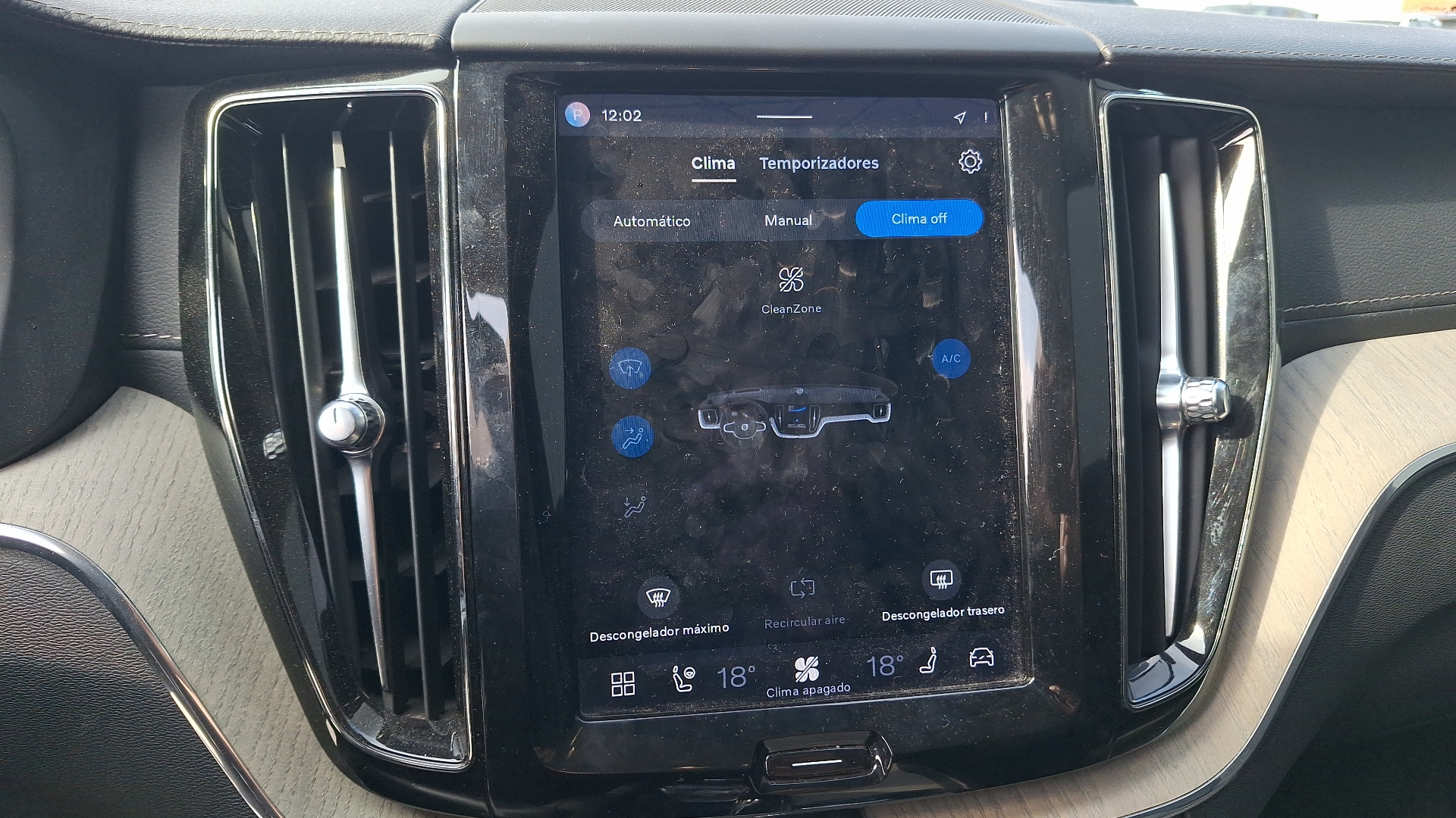Volvo XC60 — foto 16 de 16