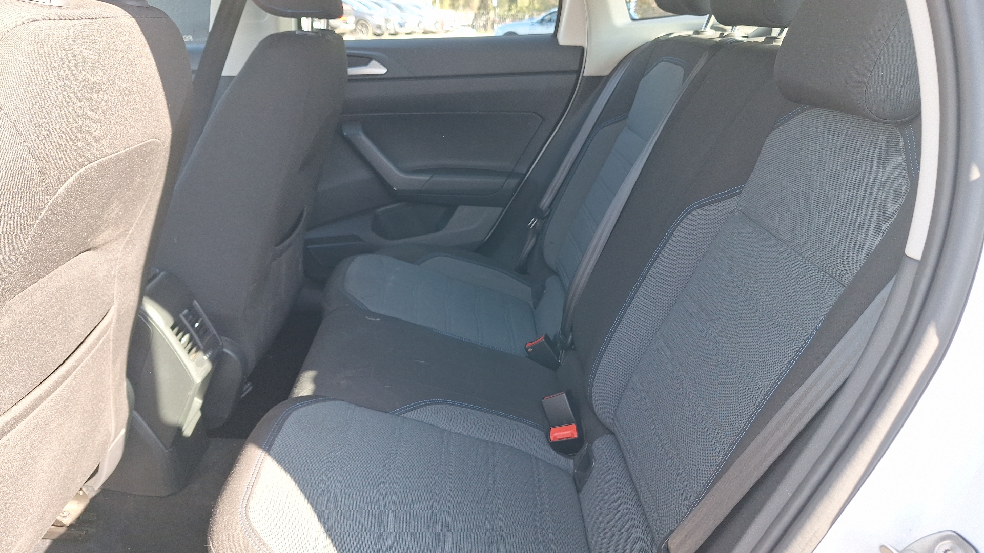 Volkswagen Nivus — foto 13 de 15