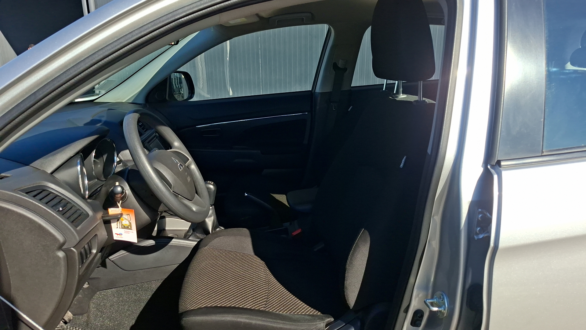 Mitsubishi Asx — foto 13 de 15