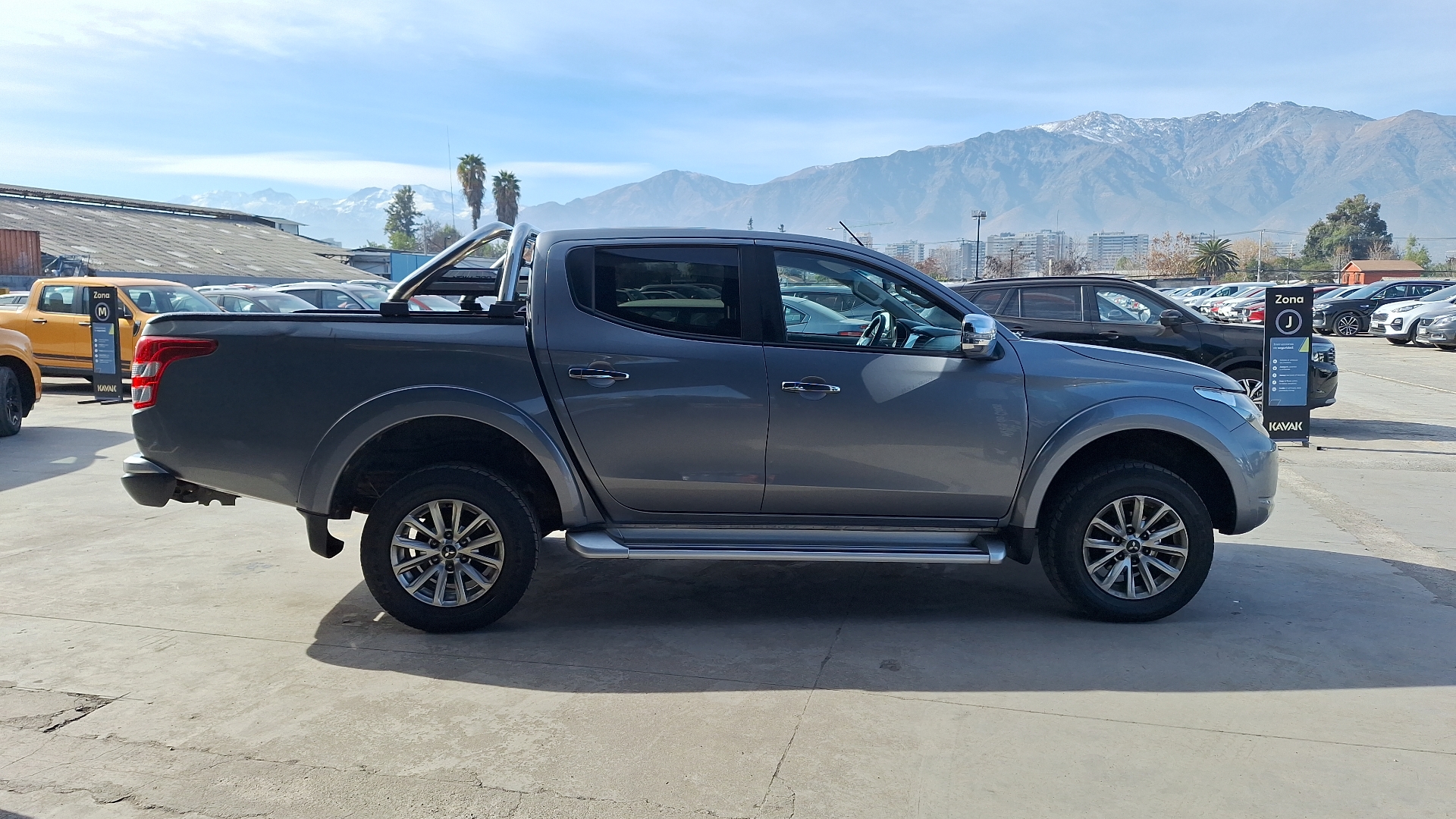 Mitsubishi L200 — foto 5 de 16