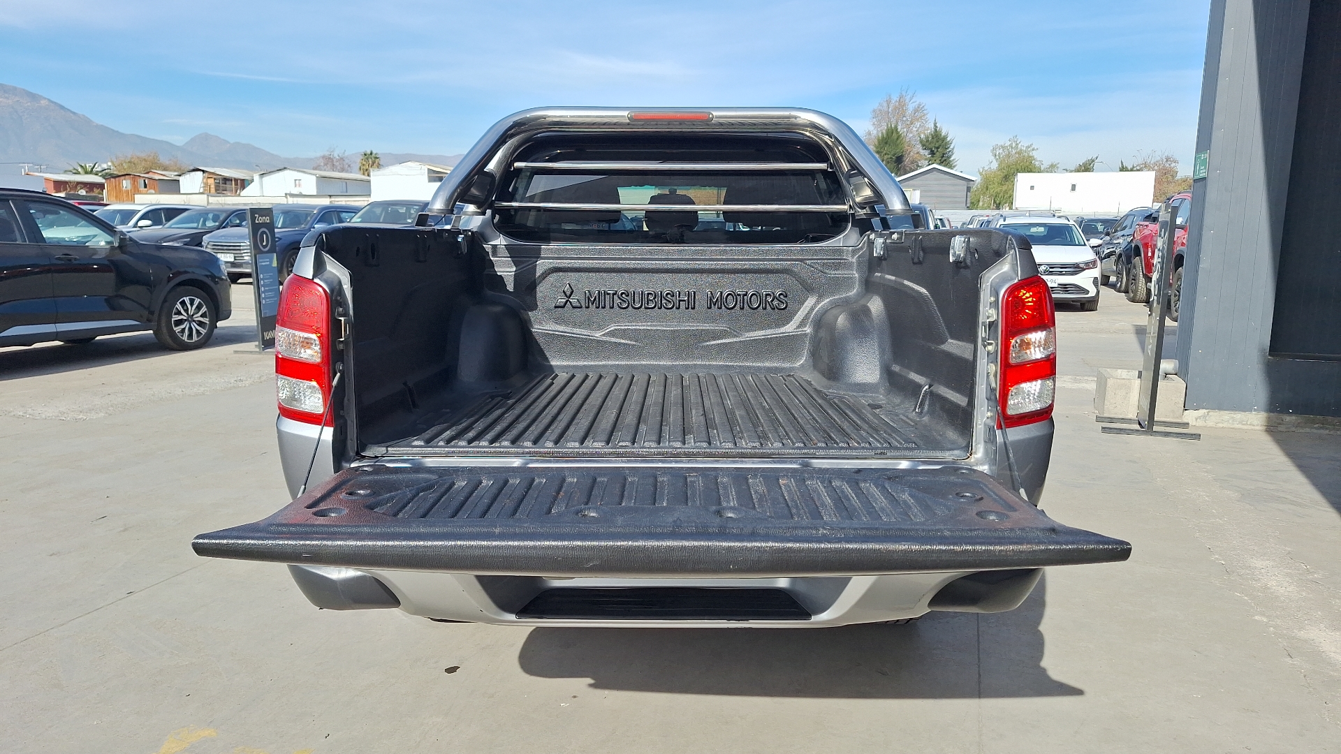 Mitsubishi L200 — foto 4 de 16