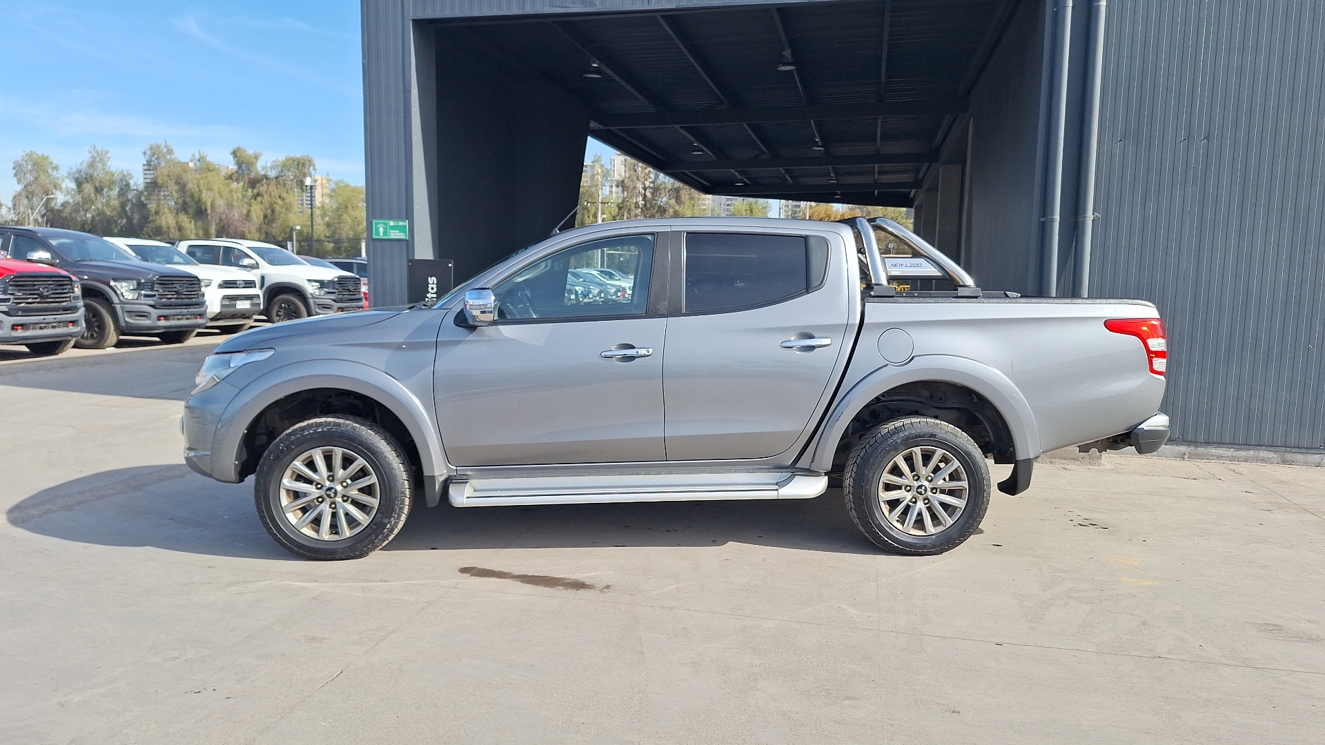 Mitsubishi L200 — foto 2 de 16