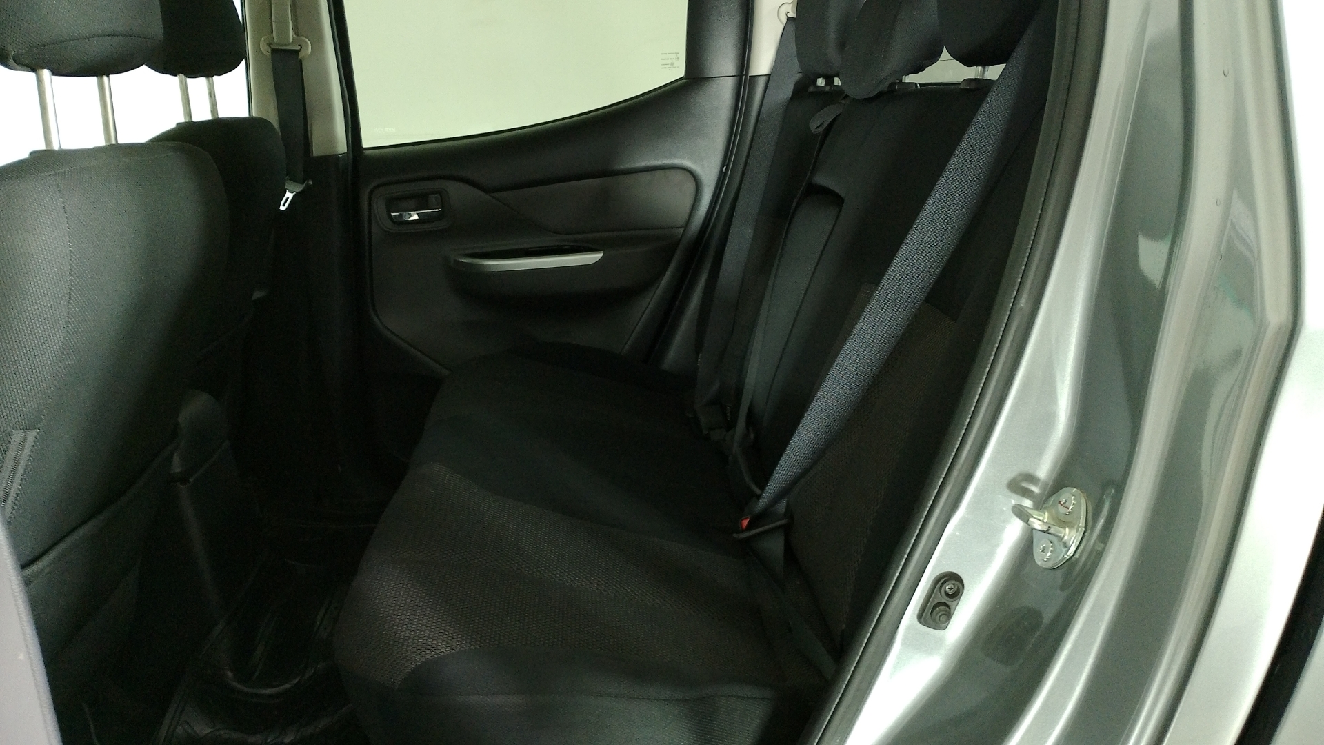 Mitsubishi L200 — foto 14 de 16