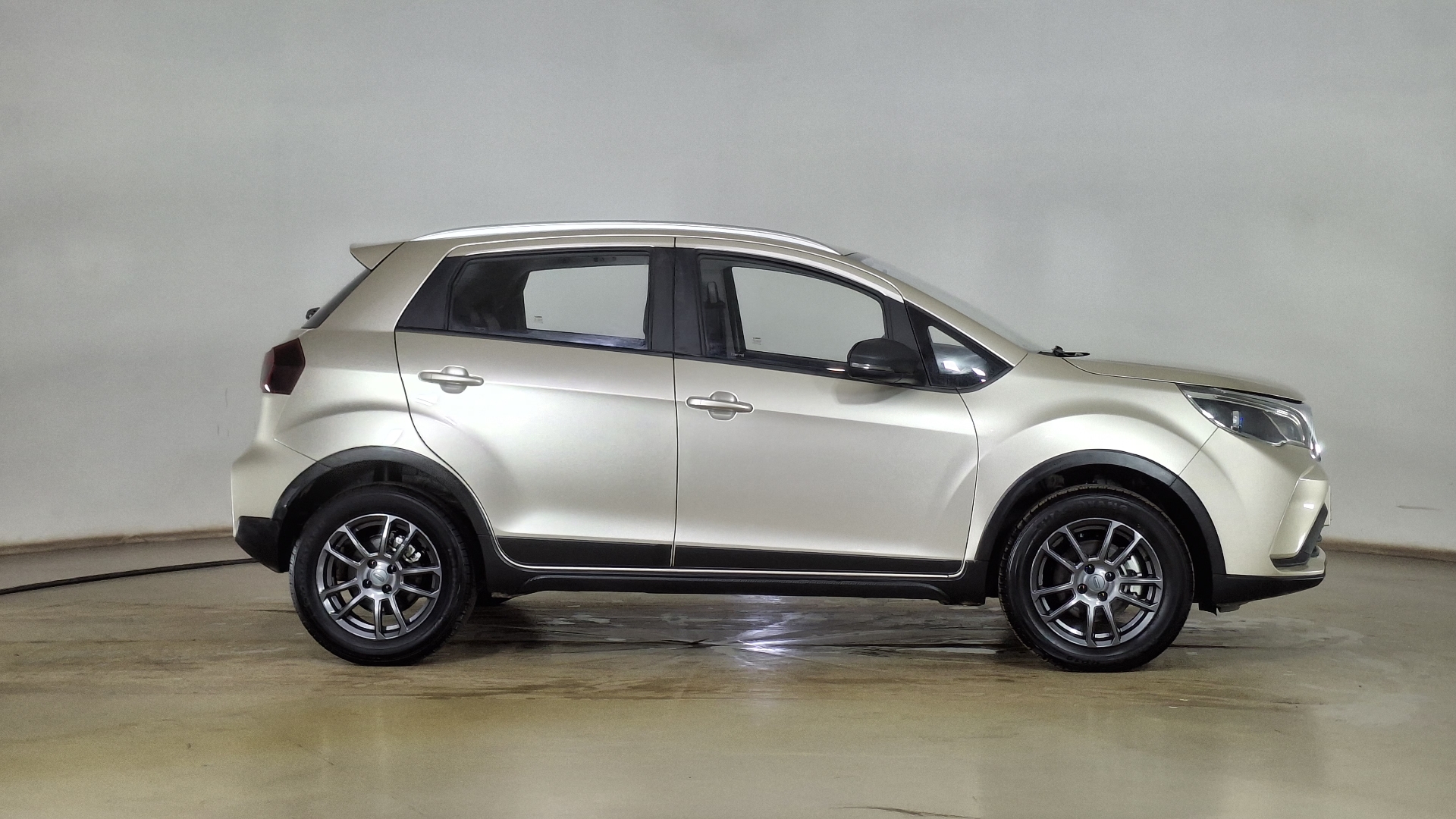 Geely Gx3 Pro — foto 4 de 17