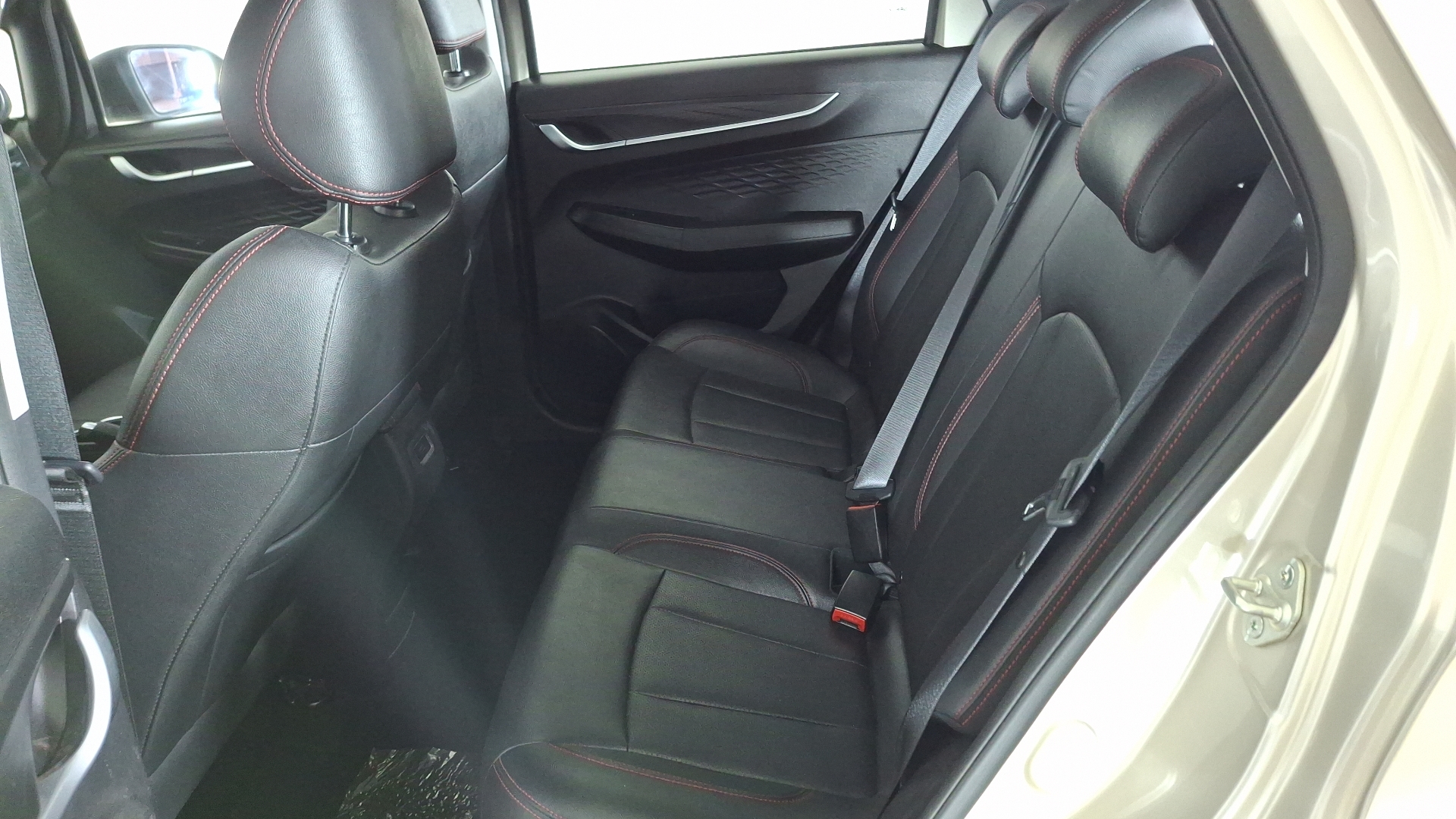 Geely Gx3 Pro — foto 15 de 17