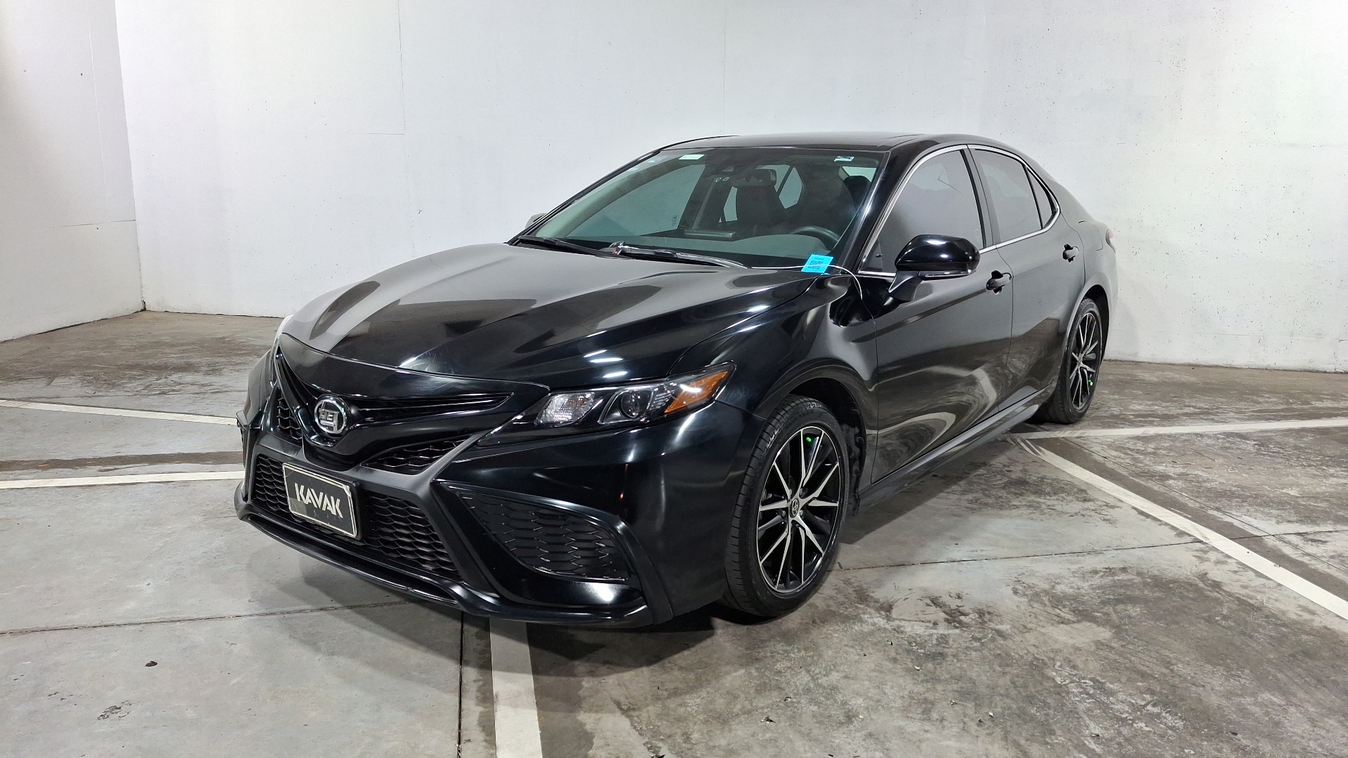 Toyota Camry 2023