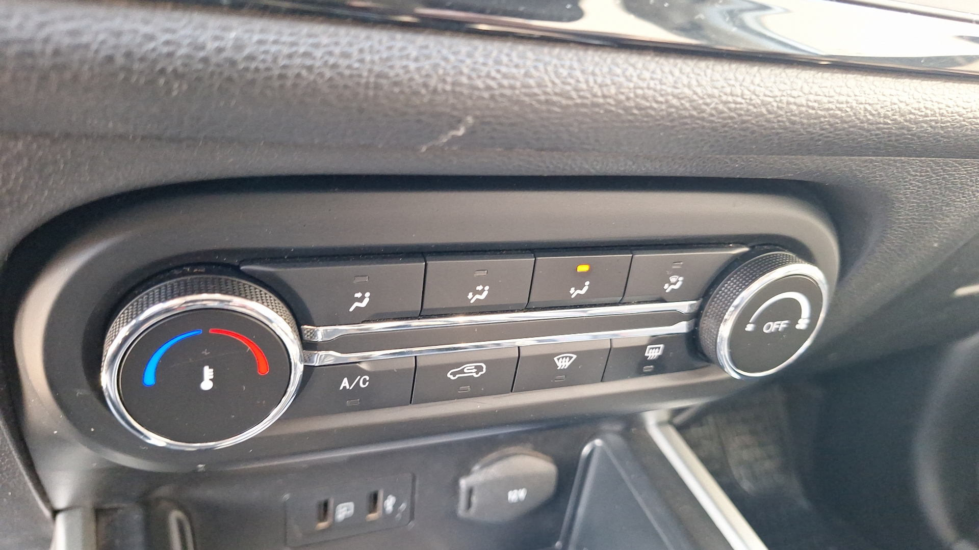 Chery Tiggo 3 — foto 15 de 15