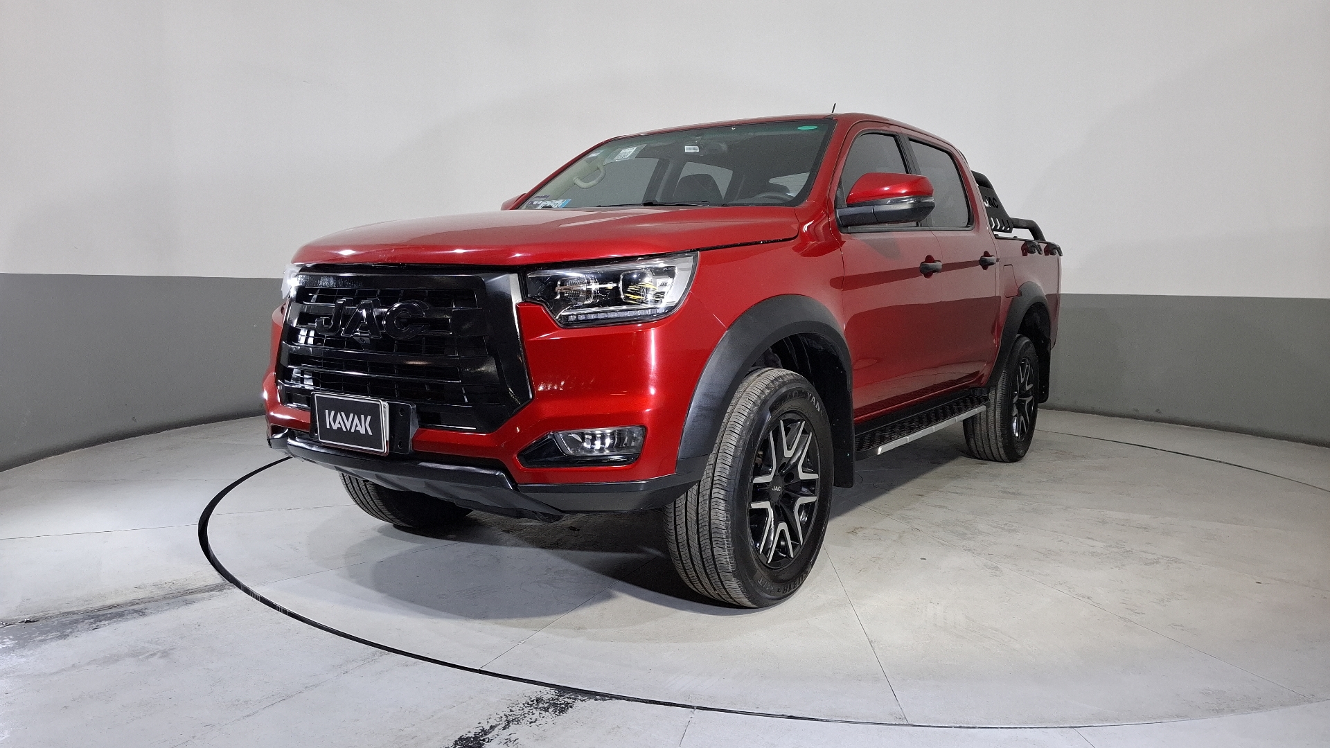 Jac Frison T8 2025
