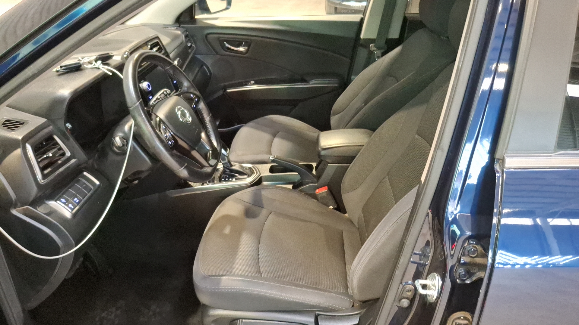 SsangYong Tivoli — foto 13 de 16
