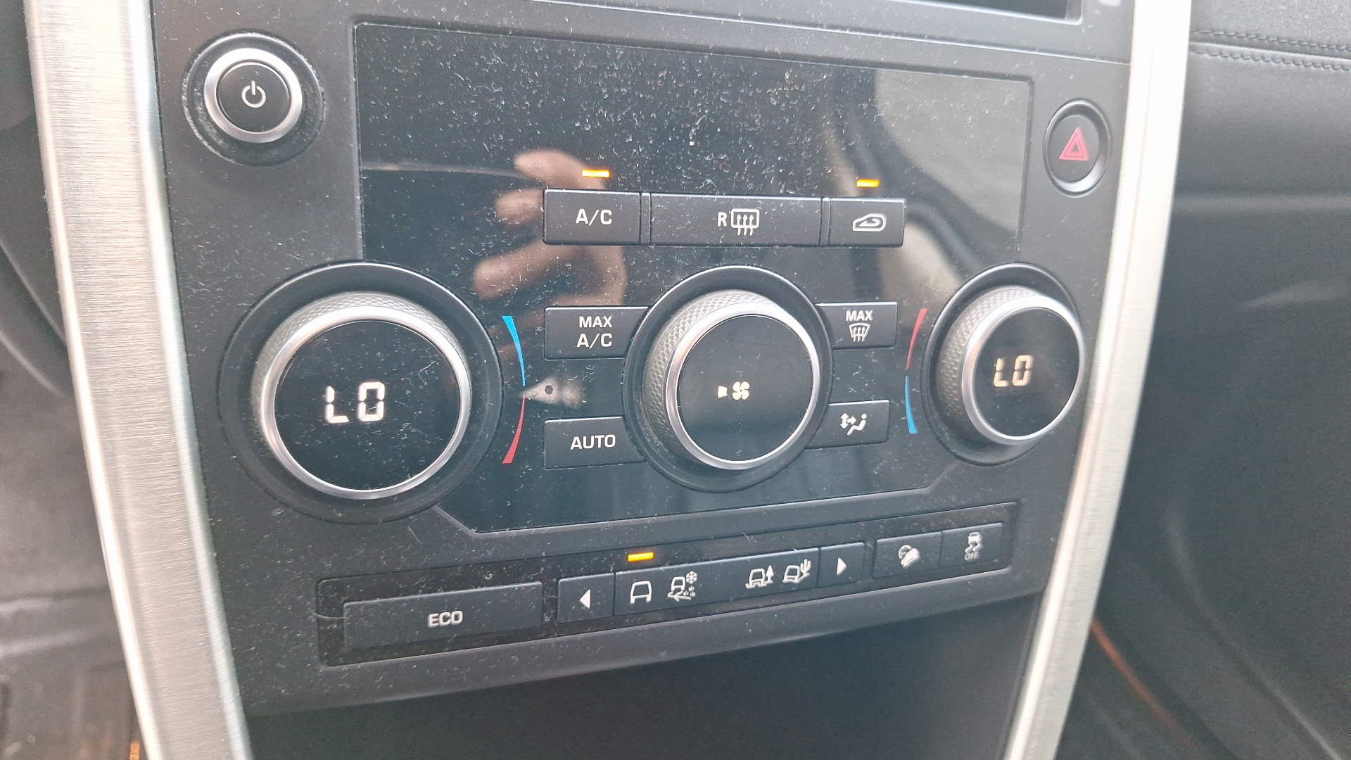 Land Rover Discovery Sport — foto 15 de 15