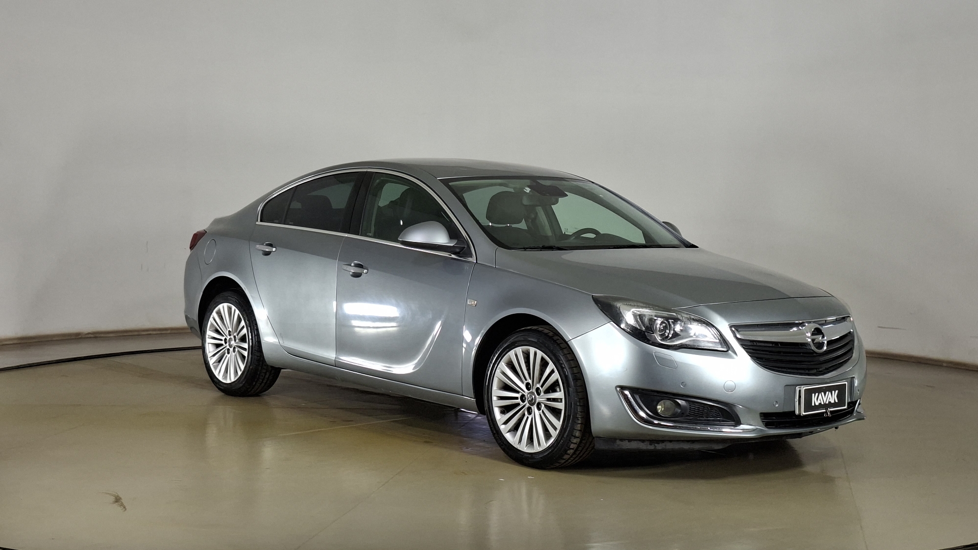 Opel Insignia — foto 3 de 16