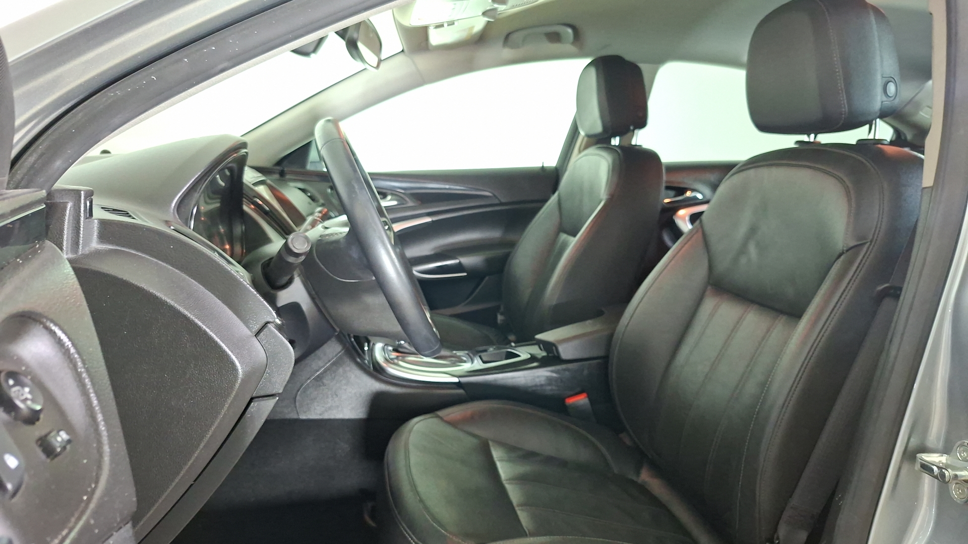 Opel Insignia — foto 13 de 16