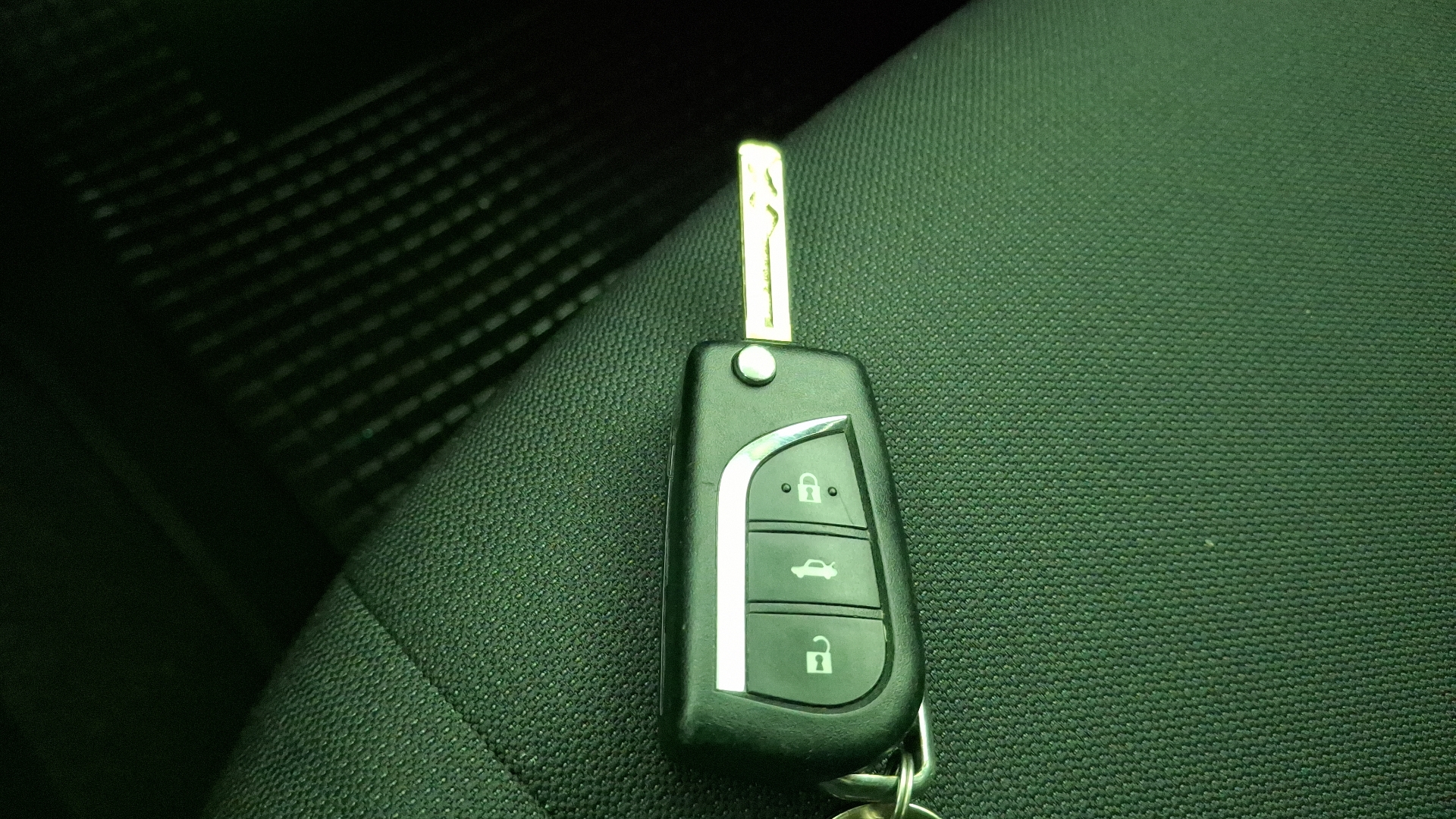 Toyota Corolla — foto 16 de 16