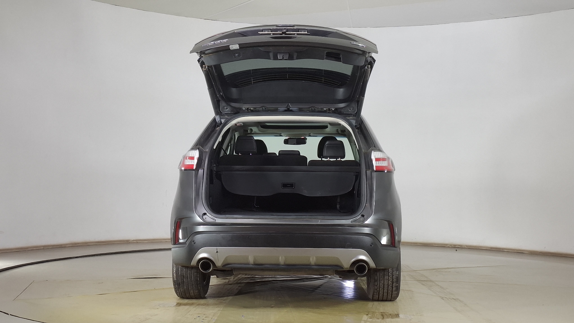 Ford Edge — foto 6 de 17