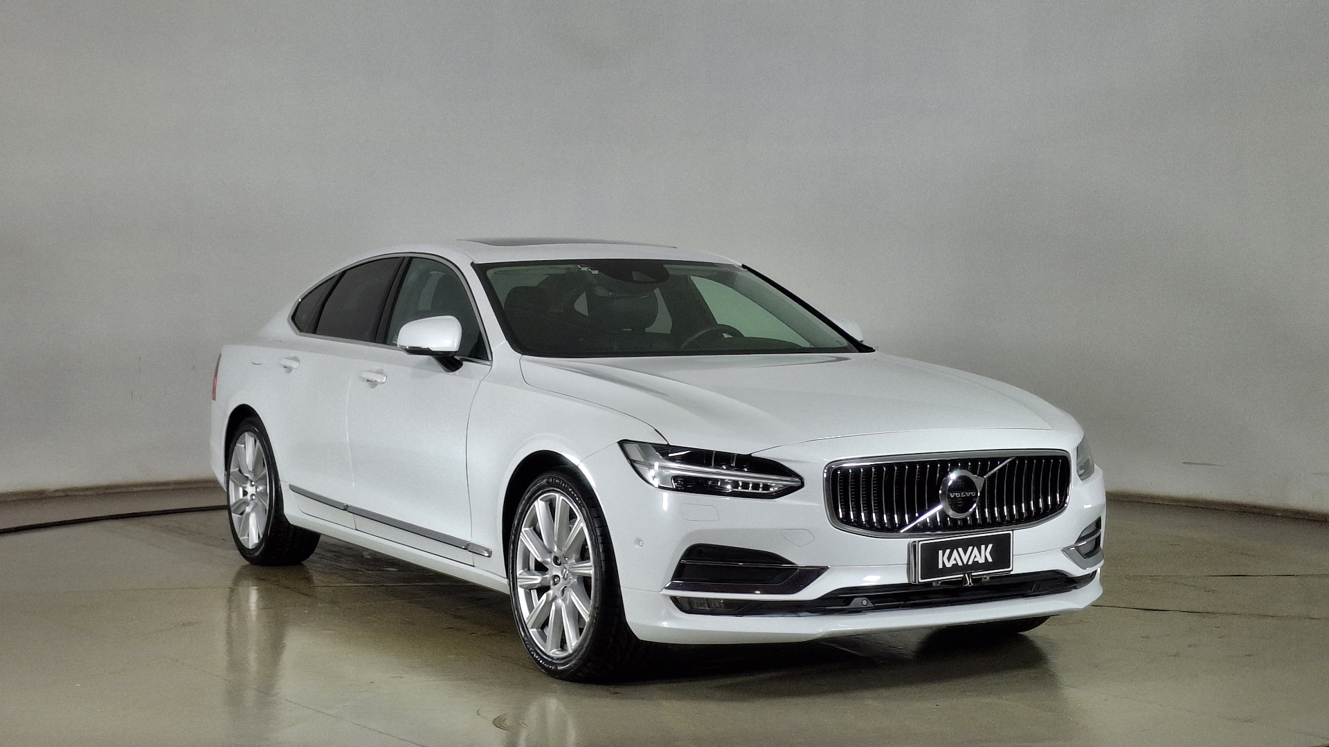 Volvo S90 — foto 3 de 17
